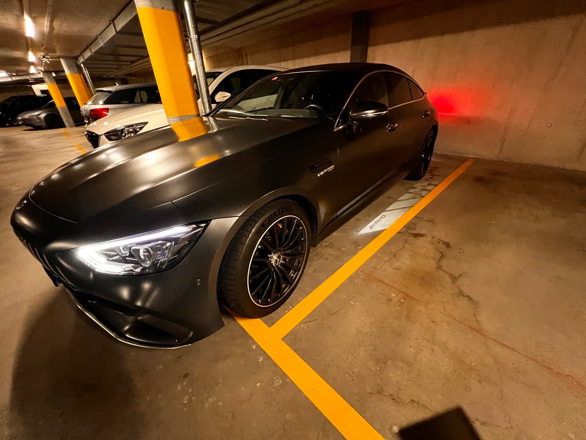 MERCEDES-BENZ AMG GT 63 S 4matic+-image-3