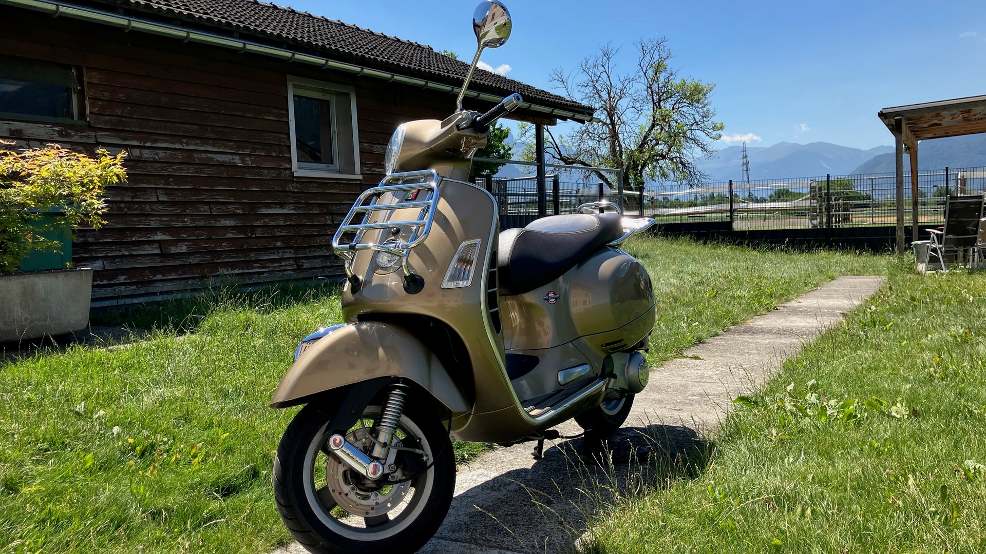 PIAGGIO GTS Super 125-image-1