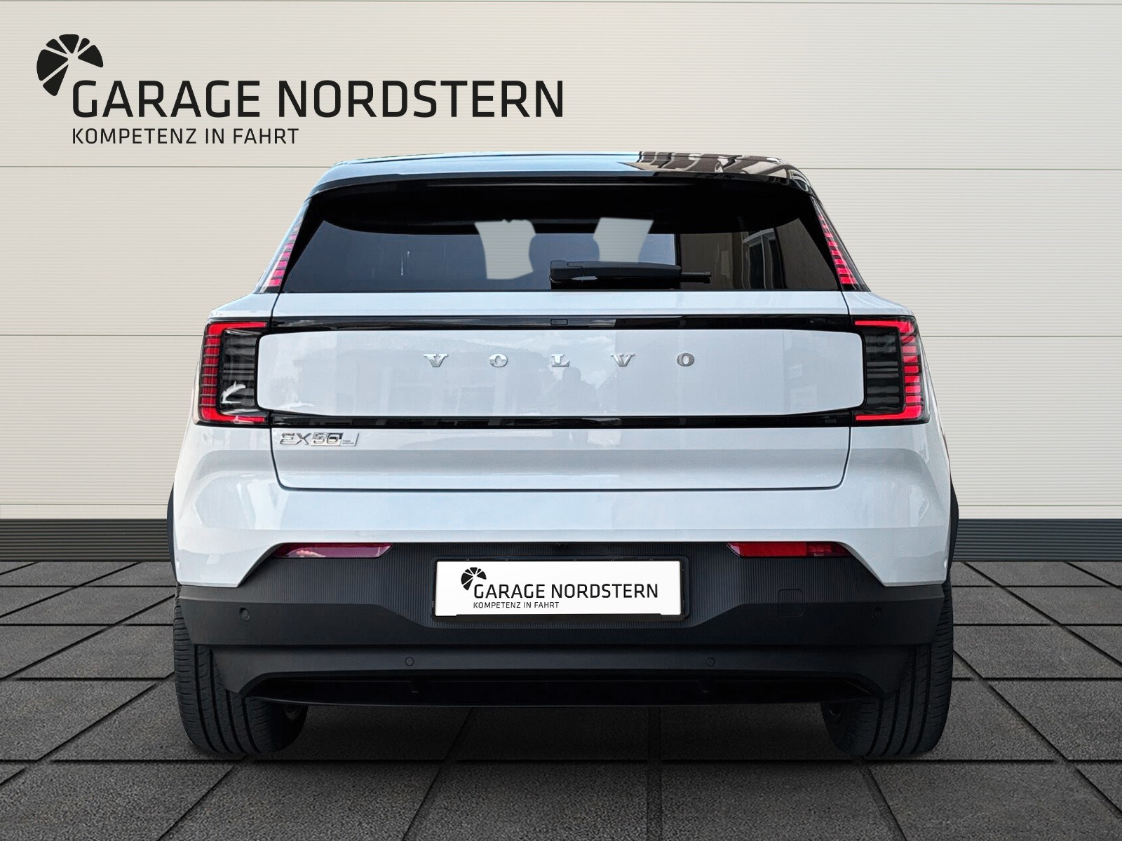 VOLVO EX30 E60 Twin Ultra Performance AWD-showroom-element-3