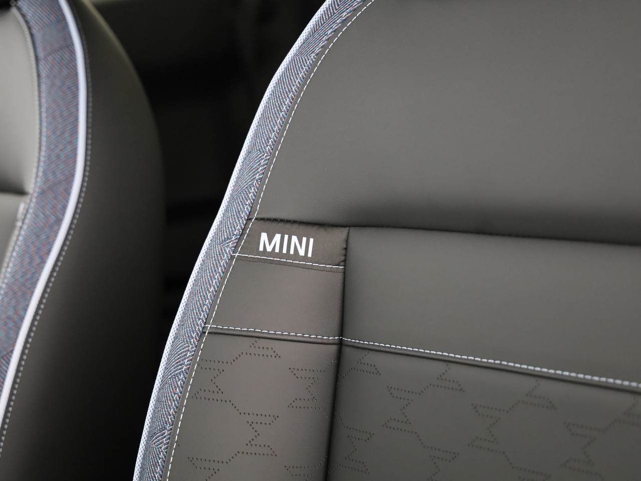 MINI Cooper E I MINI Days Offer-image-10