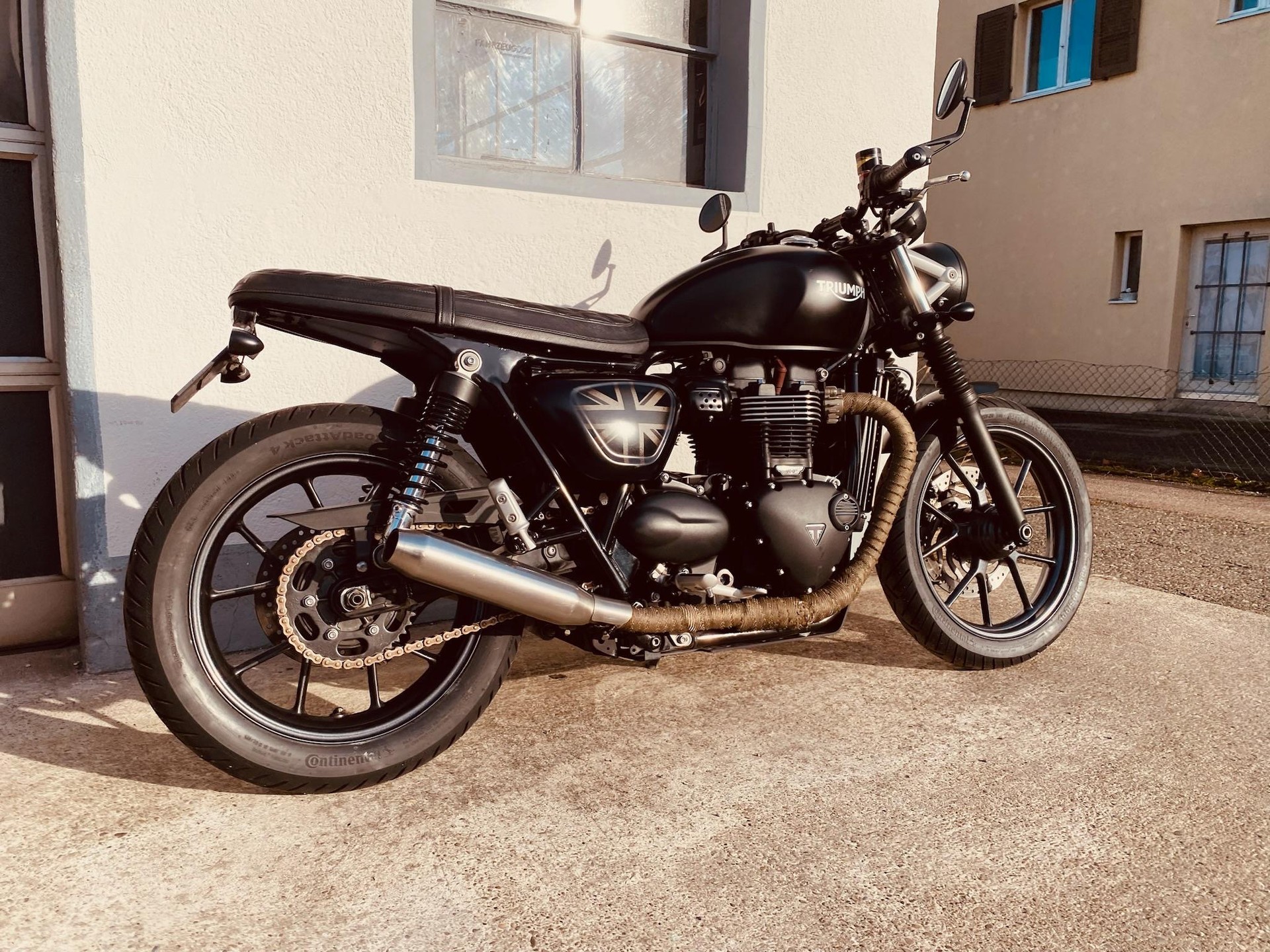 TRIUMPH Street Twin 900 i-image-7