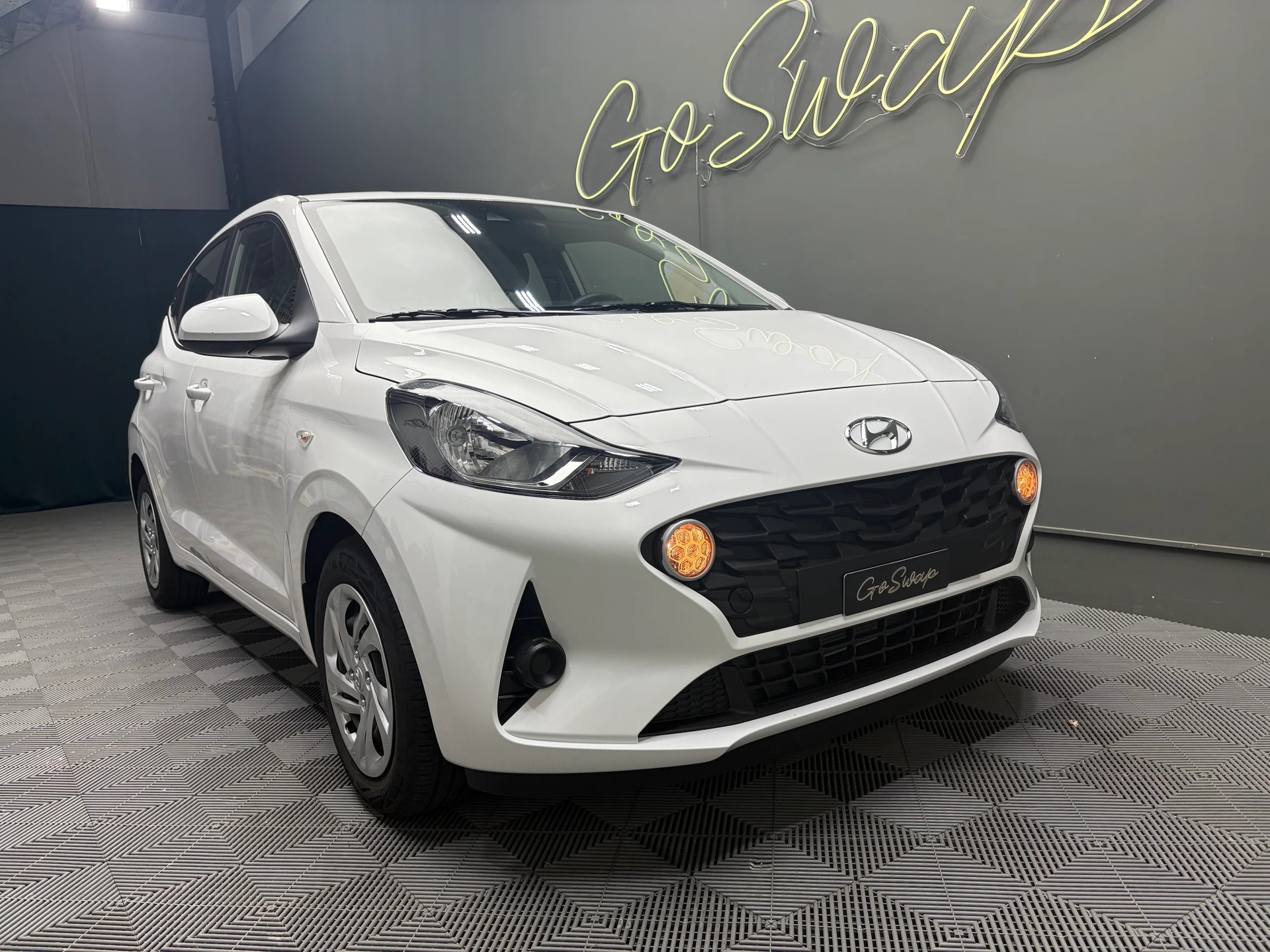HYUNDAI i10 1.0 Origo - 1ère main-showroom-element-1