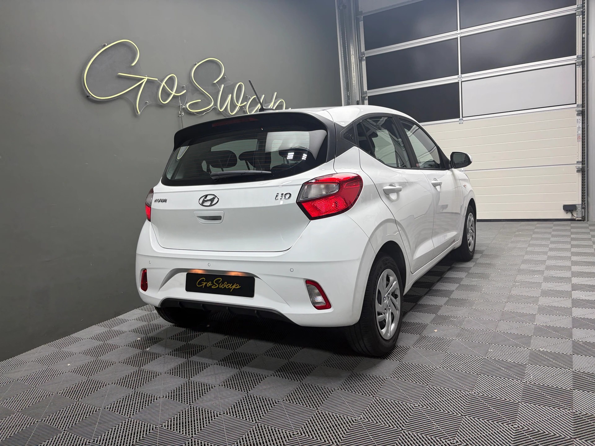 HYUNDAI i10 1.0 Origo - 1ère main-showroom-element-2