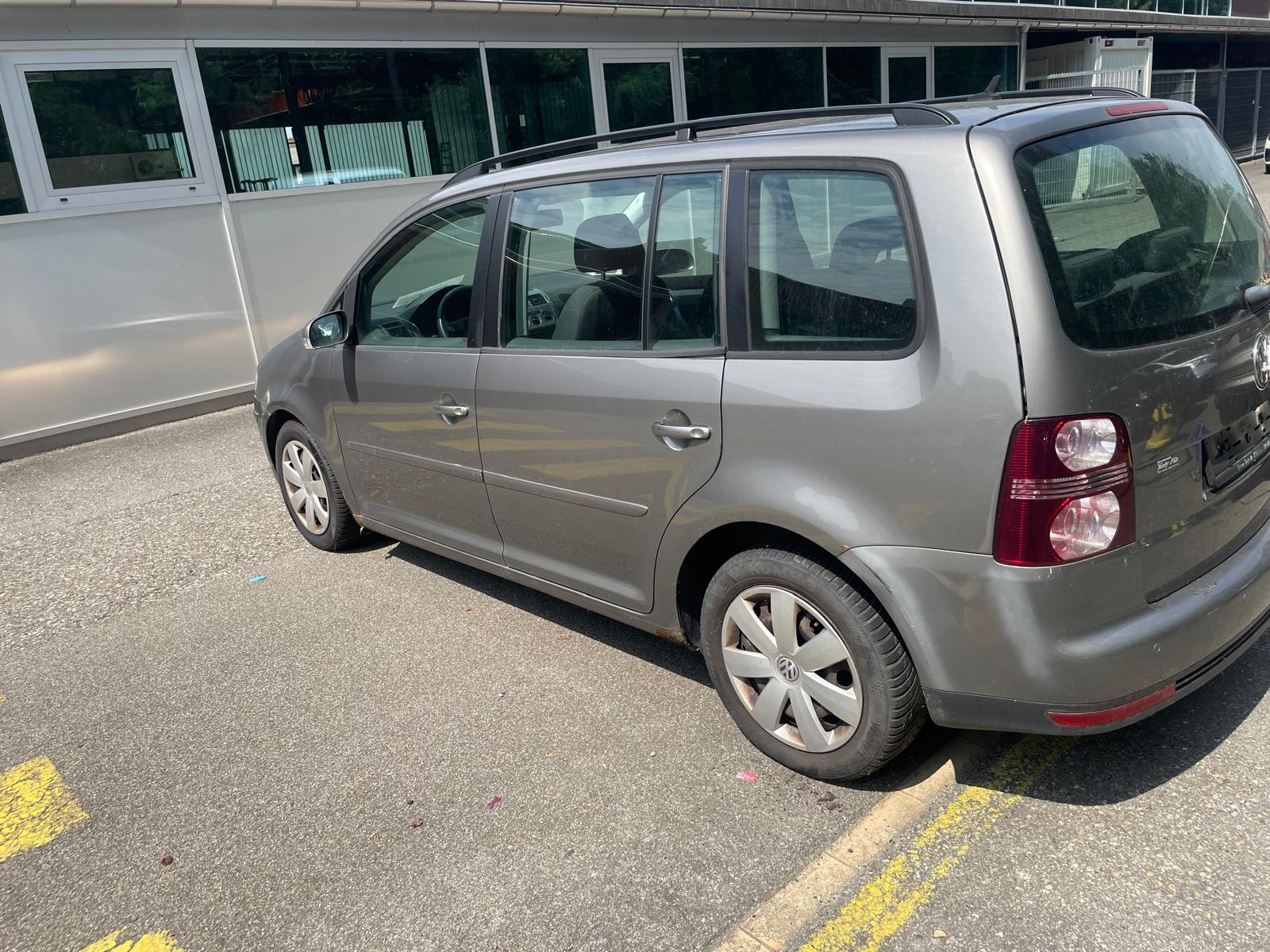 VW Touran 1.4 TSI Highline-image-4