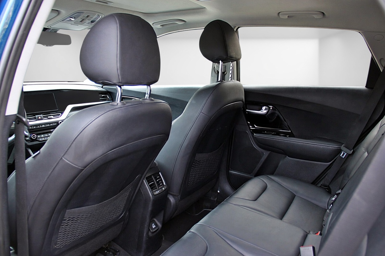 KIA Niro 1.6GDi Hybrid Style DCT-image-9