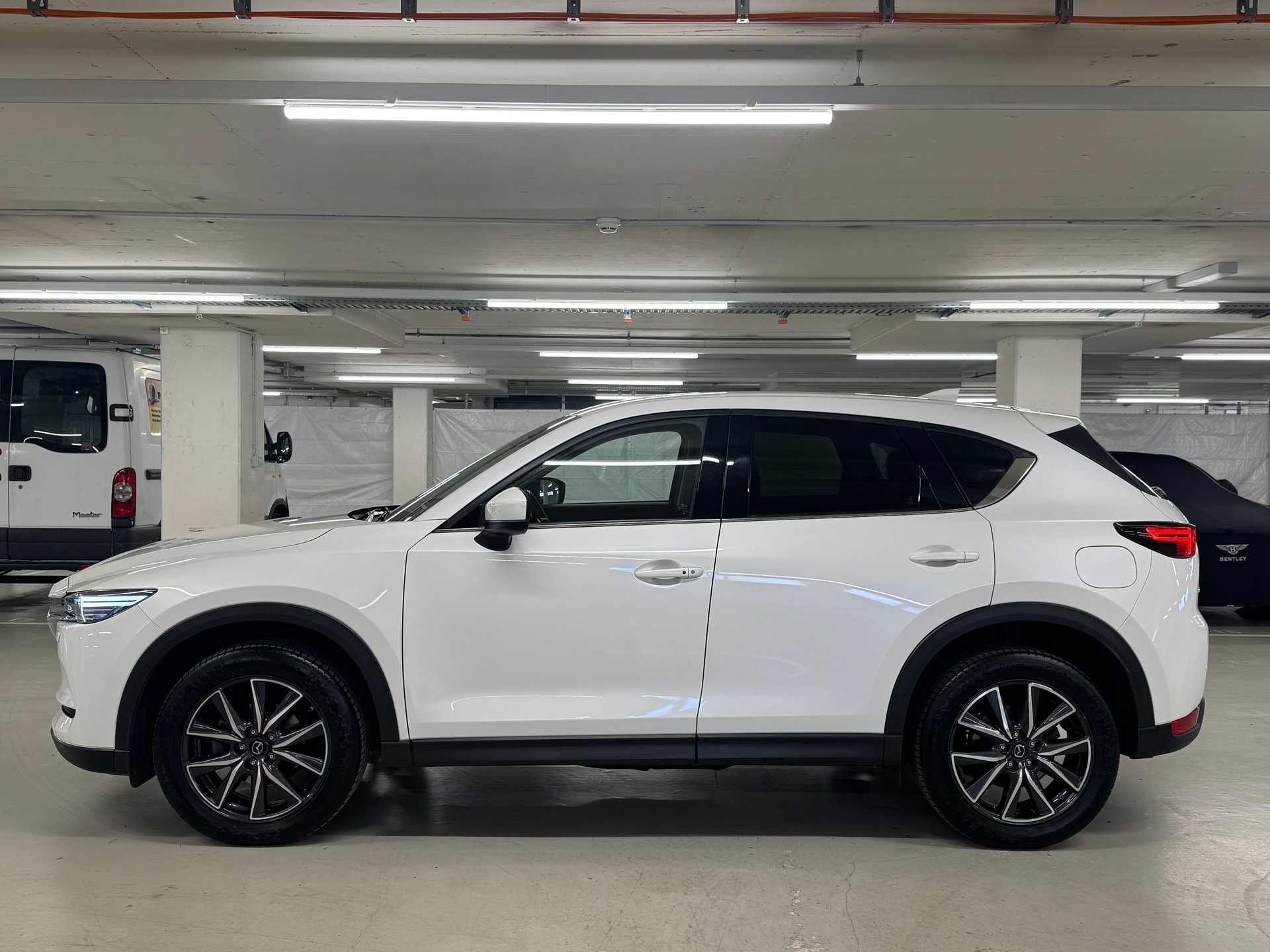 MAZDA CX-5 SKYACTIV-D 175 Revolution AWD Automat I Ab MFK 02.25 I Ab Service I 8-fach I TOP Ausstattung I TOP Angebot-showroom-element-1