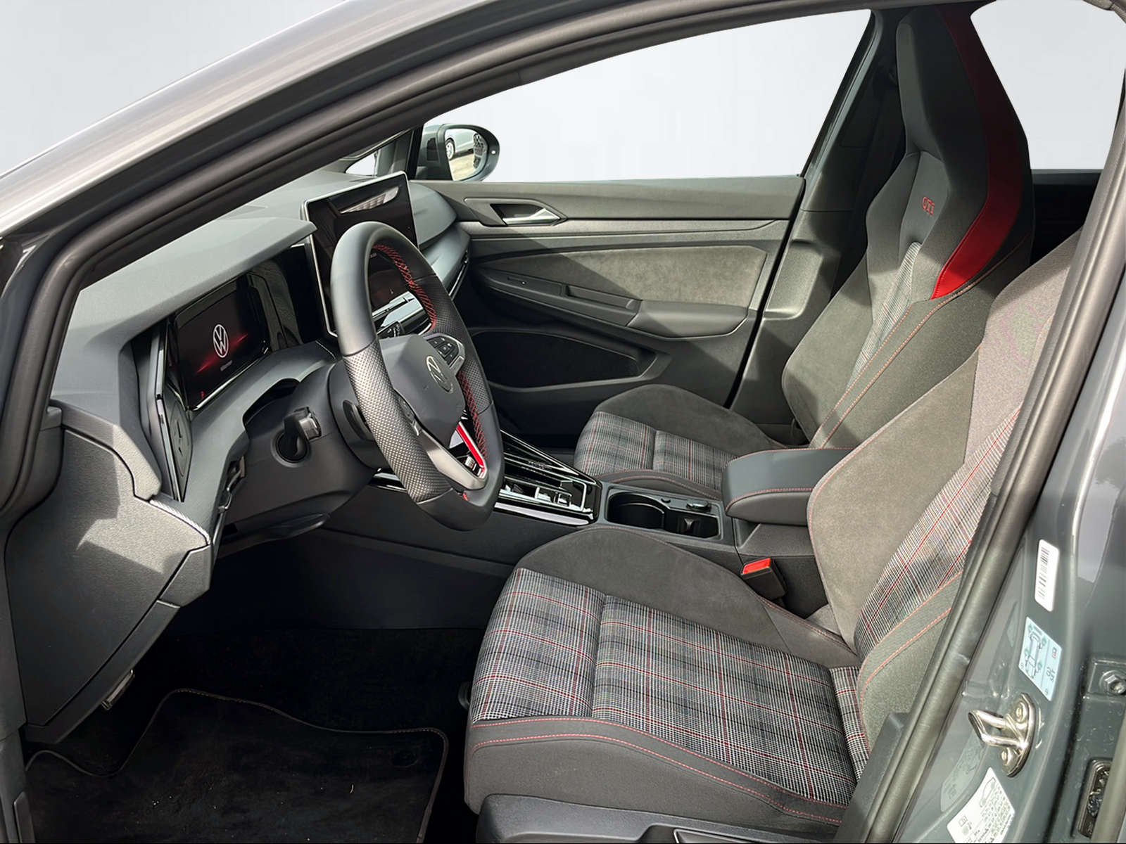 VW Golf VIII 2.0 TSI GTI DSG-image-7