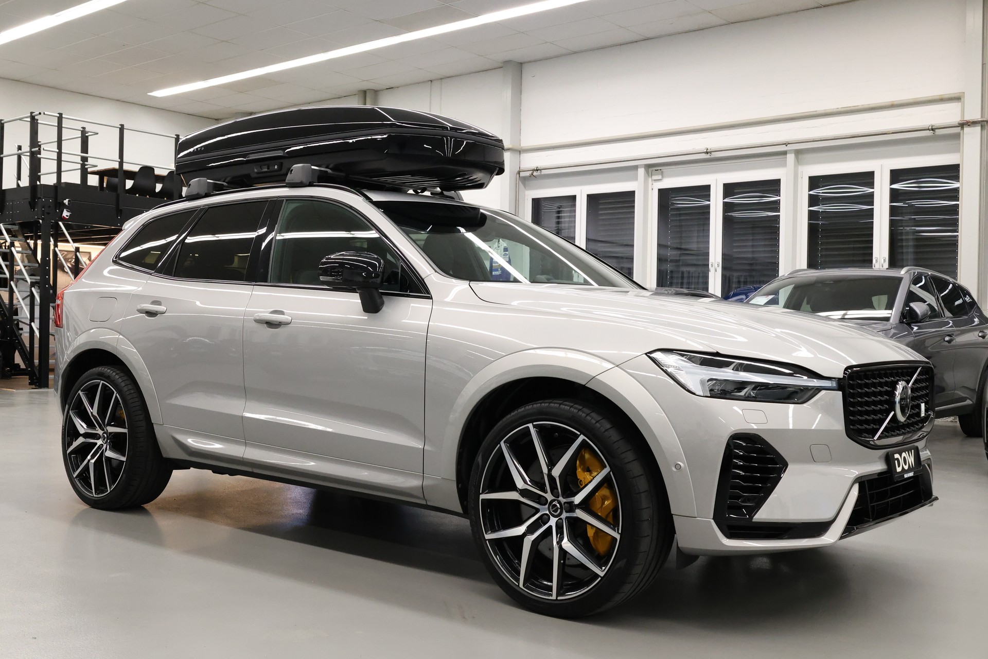 VOLVO XC60 2.0 T8 TE Polestar eAWD-showroom-element-1
