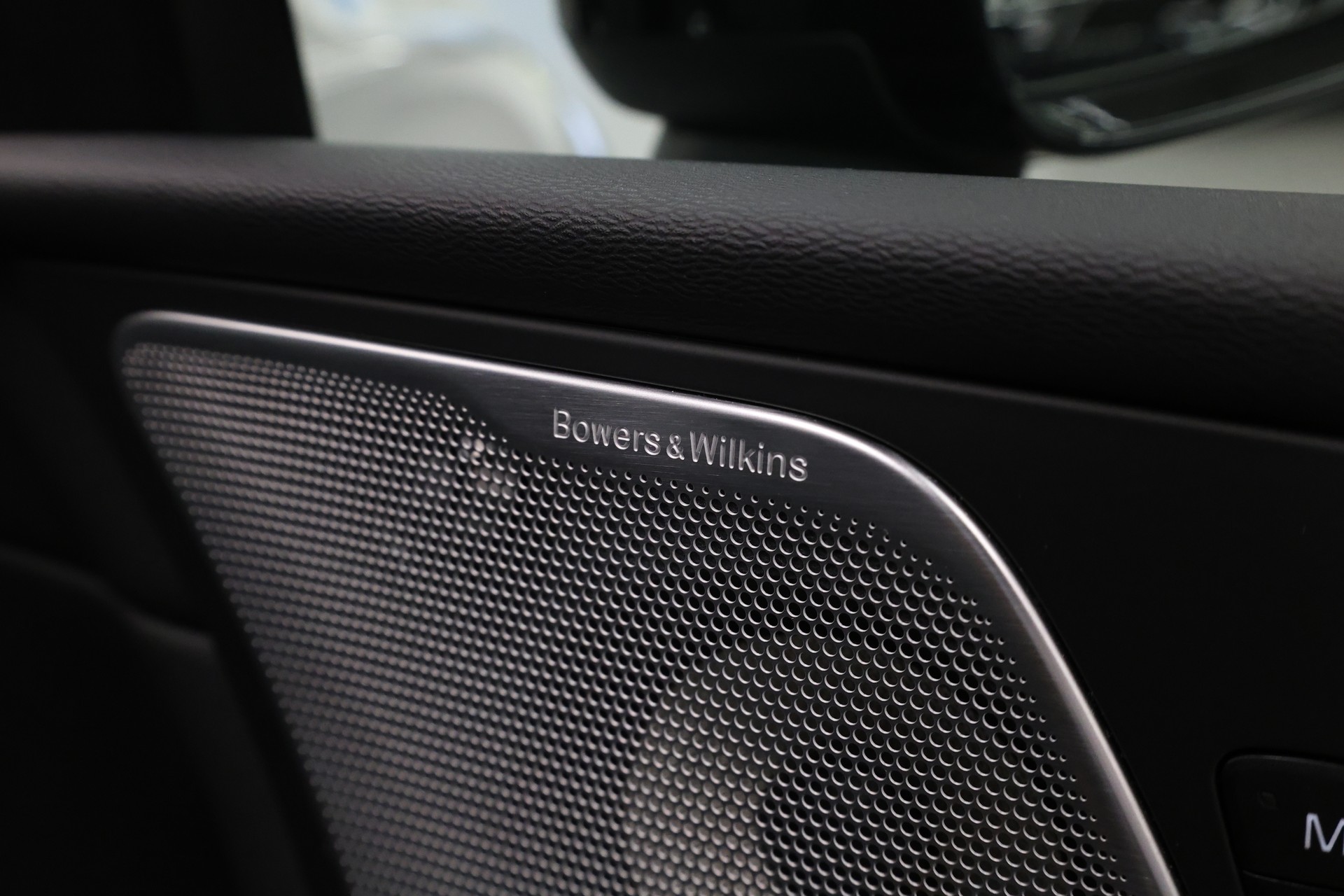 VOLVO XC60 2.0 T8 TE Polestar eAWD-image-31