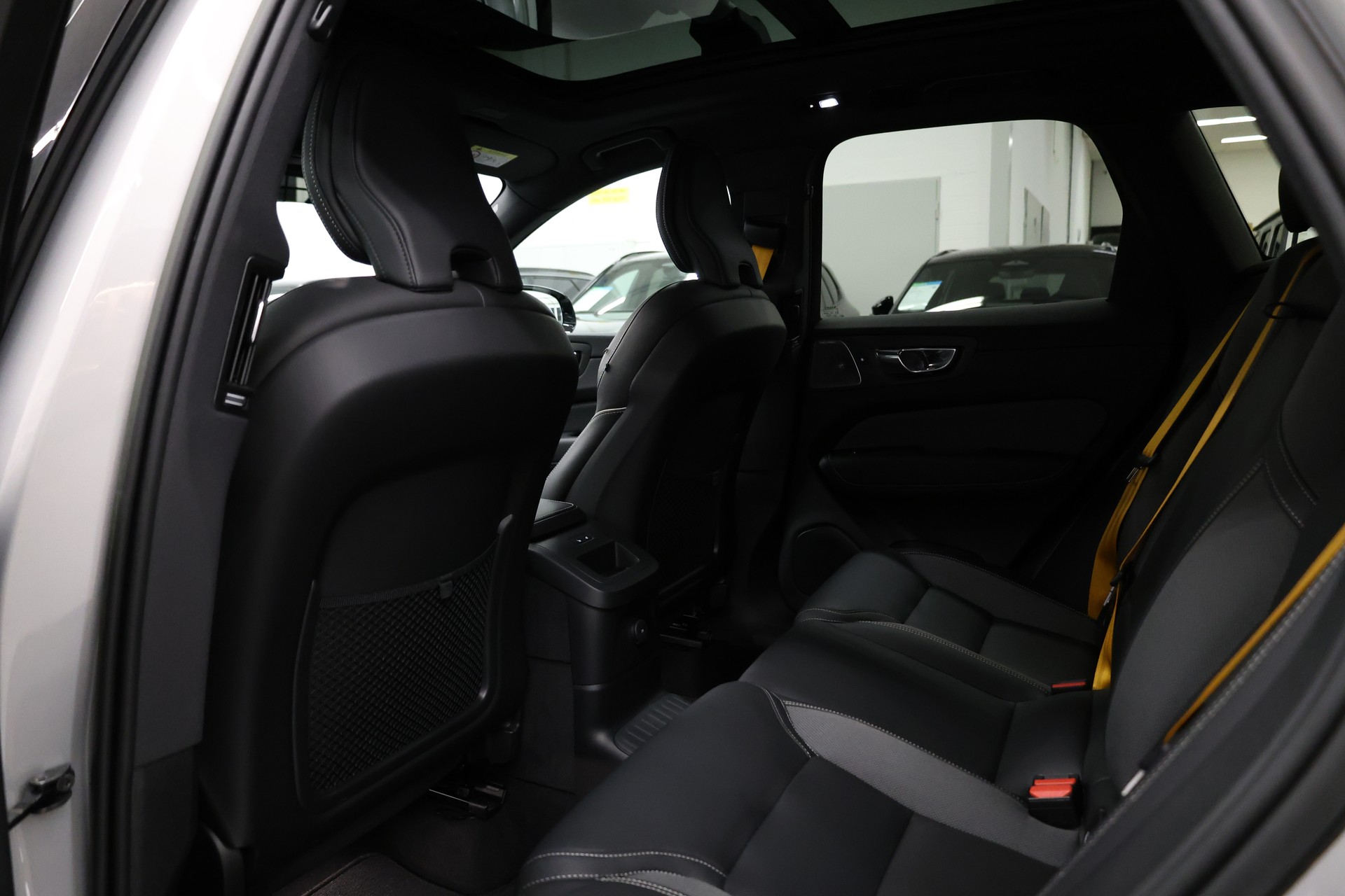 VOLVO XC60 2.0 T8 TE Polestar eAWD-image-28