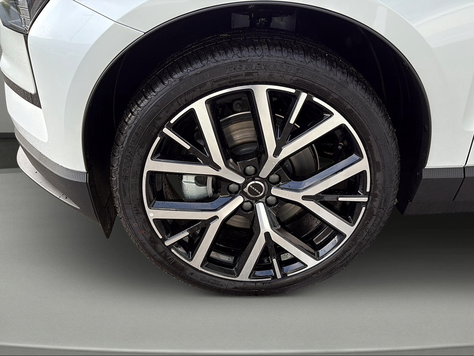 VOLVO EX30 P5 69 kWh Long Range Xcentric Black Edition43235-showroom-element-2