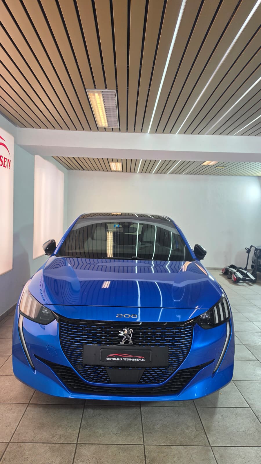 PEUGEOT 208 Elektrik GT TOP FAHRZEUG, Keyless Entry & Go*Rückfahrkamera*Parksensoren-showroom-element-2