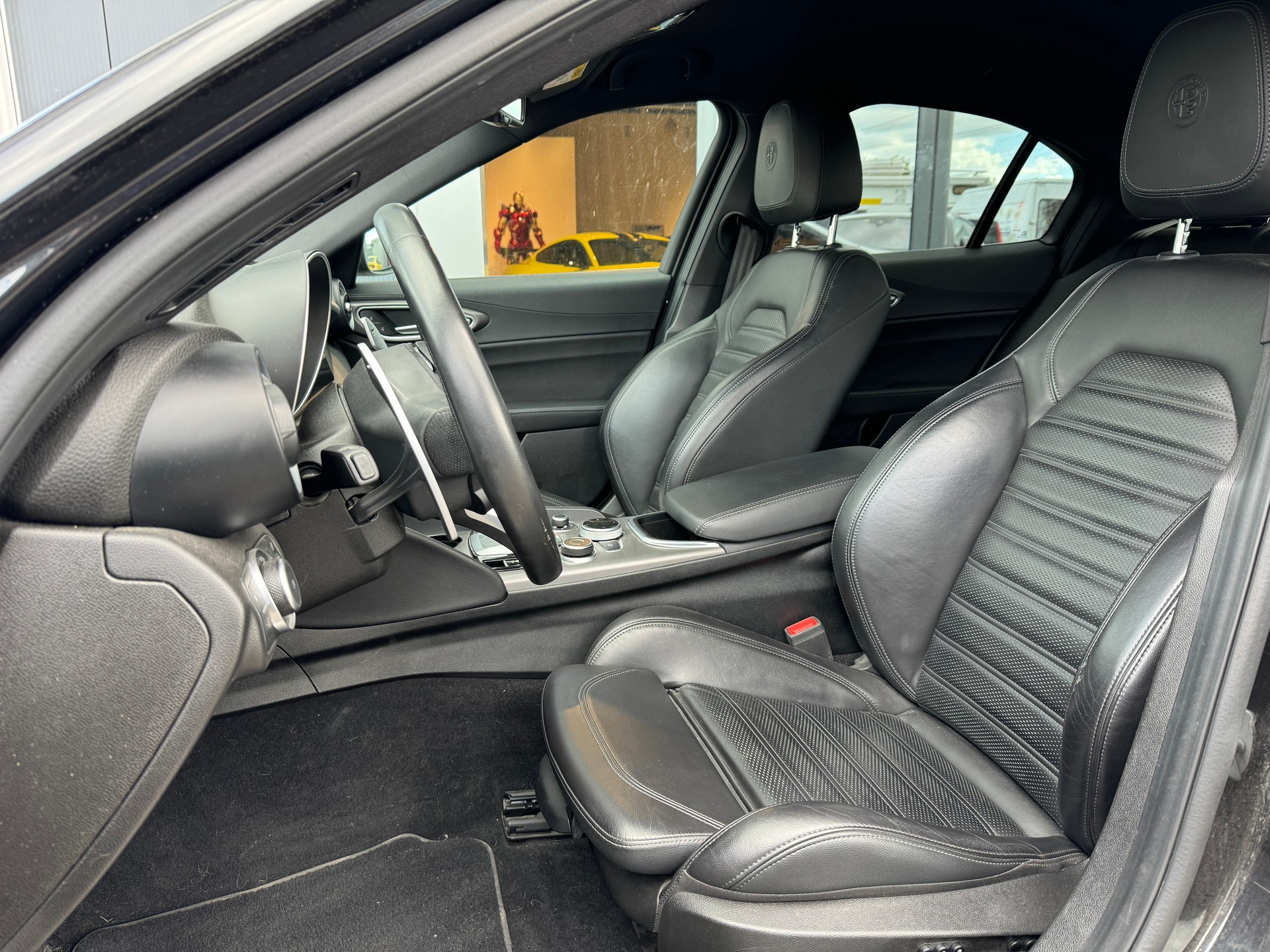 ALFA ROMEO Giulia 2.2 JTDM Veloce Q4 Automatic-image-7