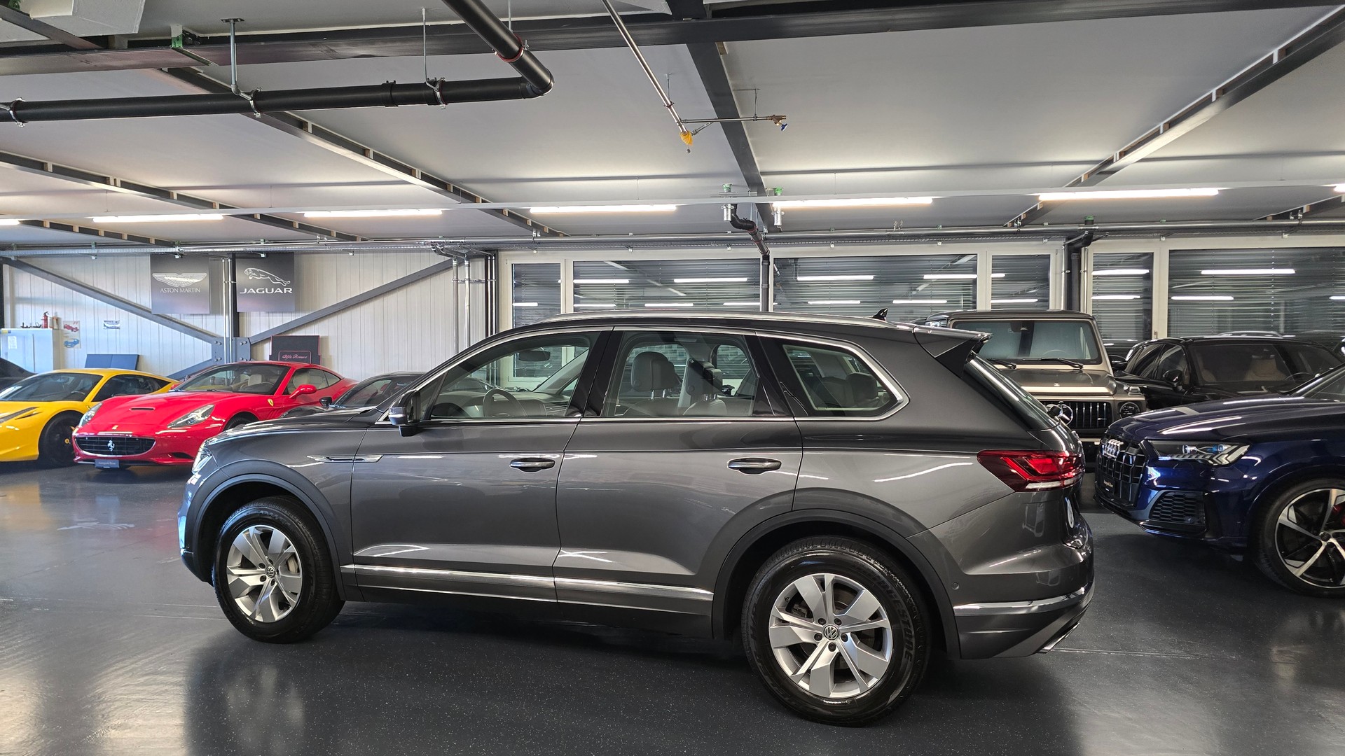 VW Touareg 3.0 TDI Elegance Tiptronic-image-7