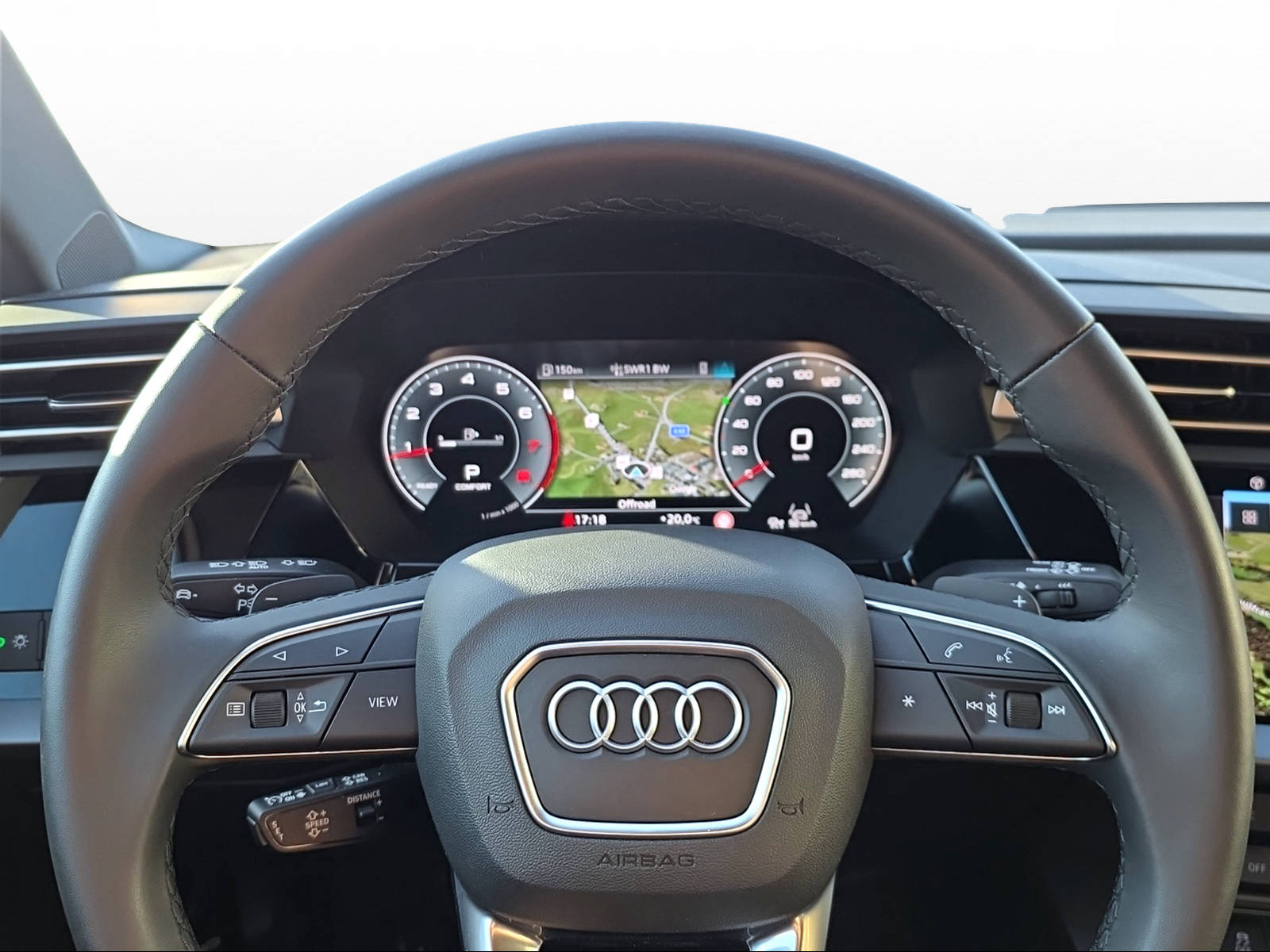 AUDI A3 allstreet TFSI 150 kW quattro S tronic-image-4