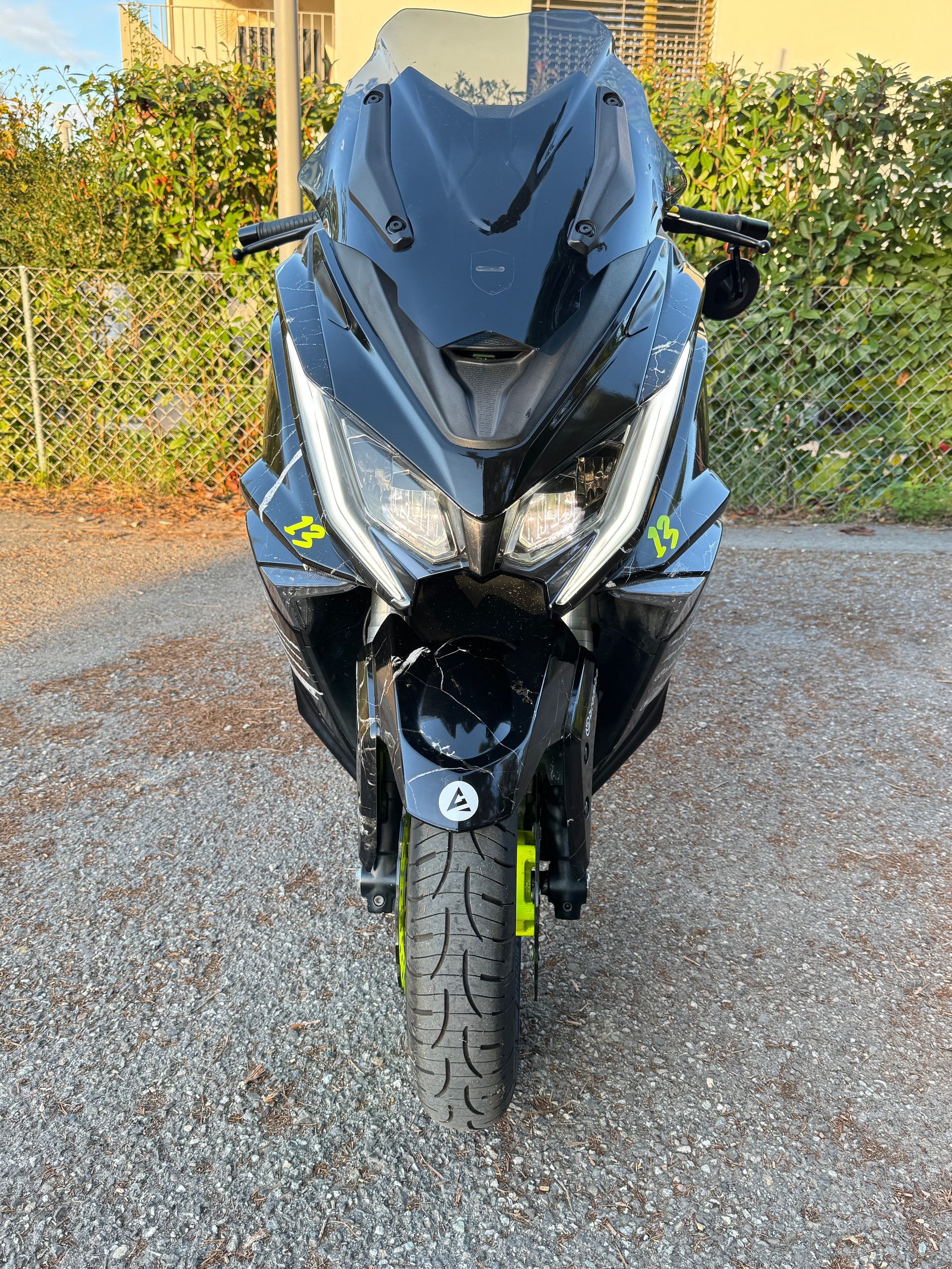 KYMCO AK 550i ABS-image-2