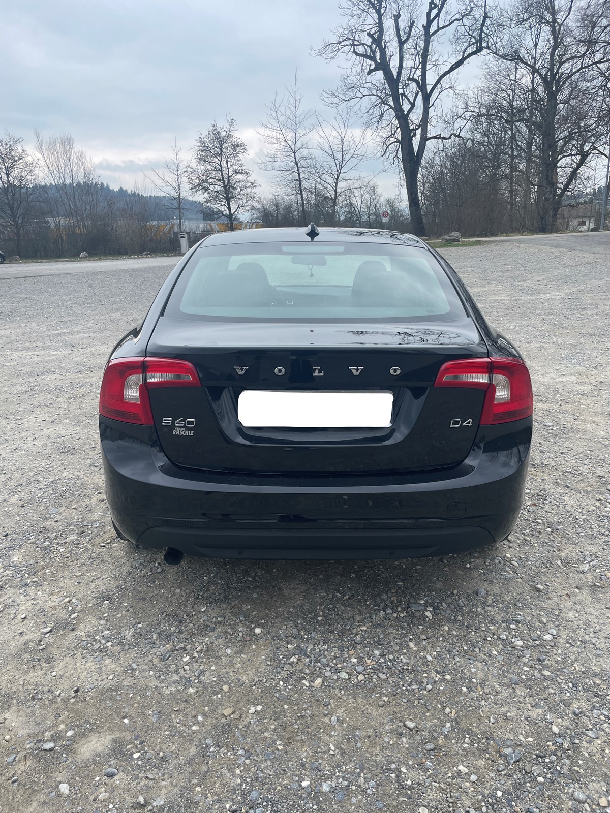VOLVO S60 D4-image-3