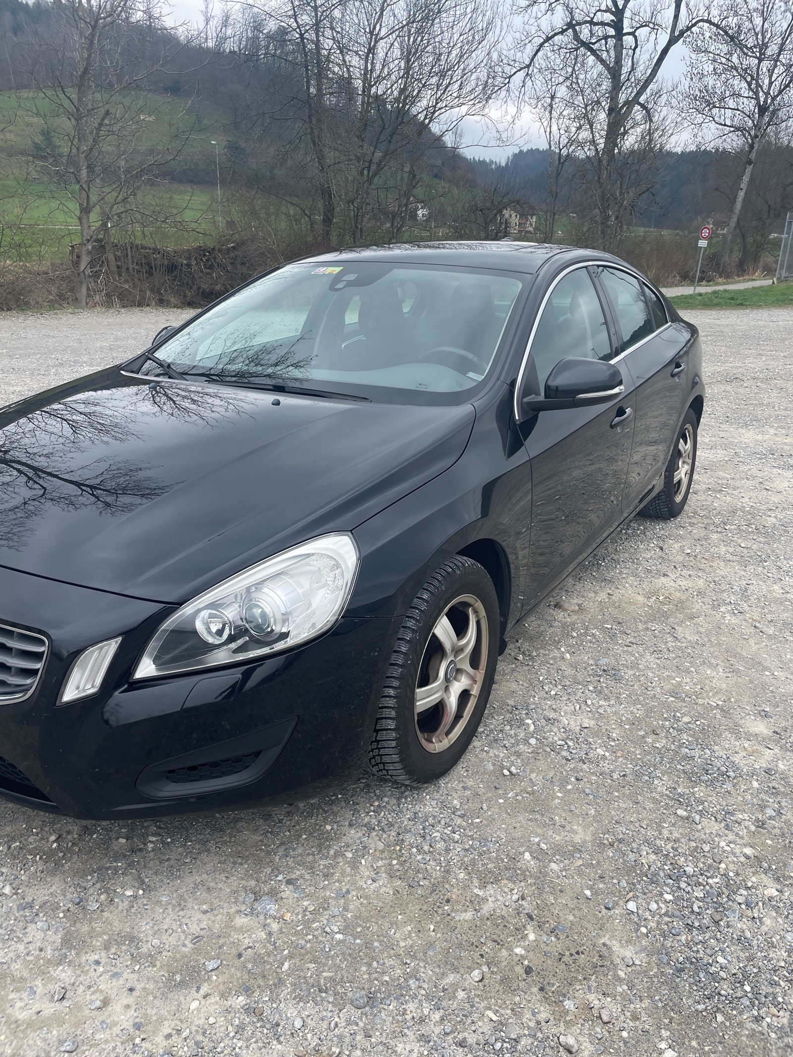 VOLVO S60 D4-image-1