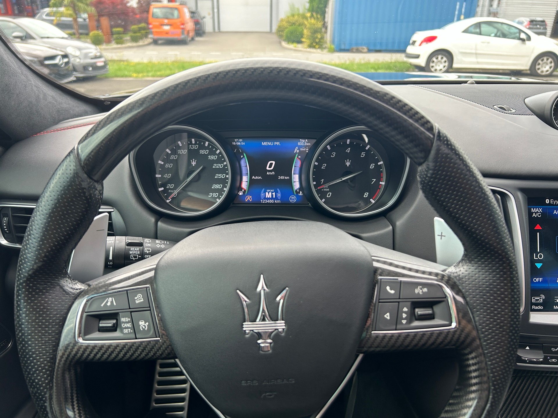 MASERATI Levante S 3.0 V6 Automatica-image-12