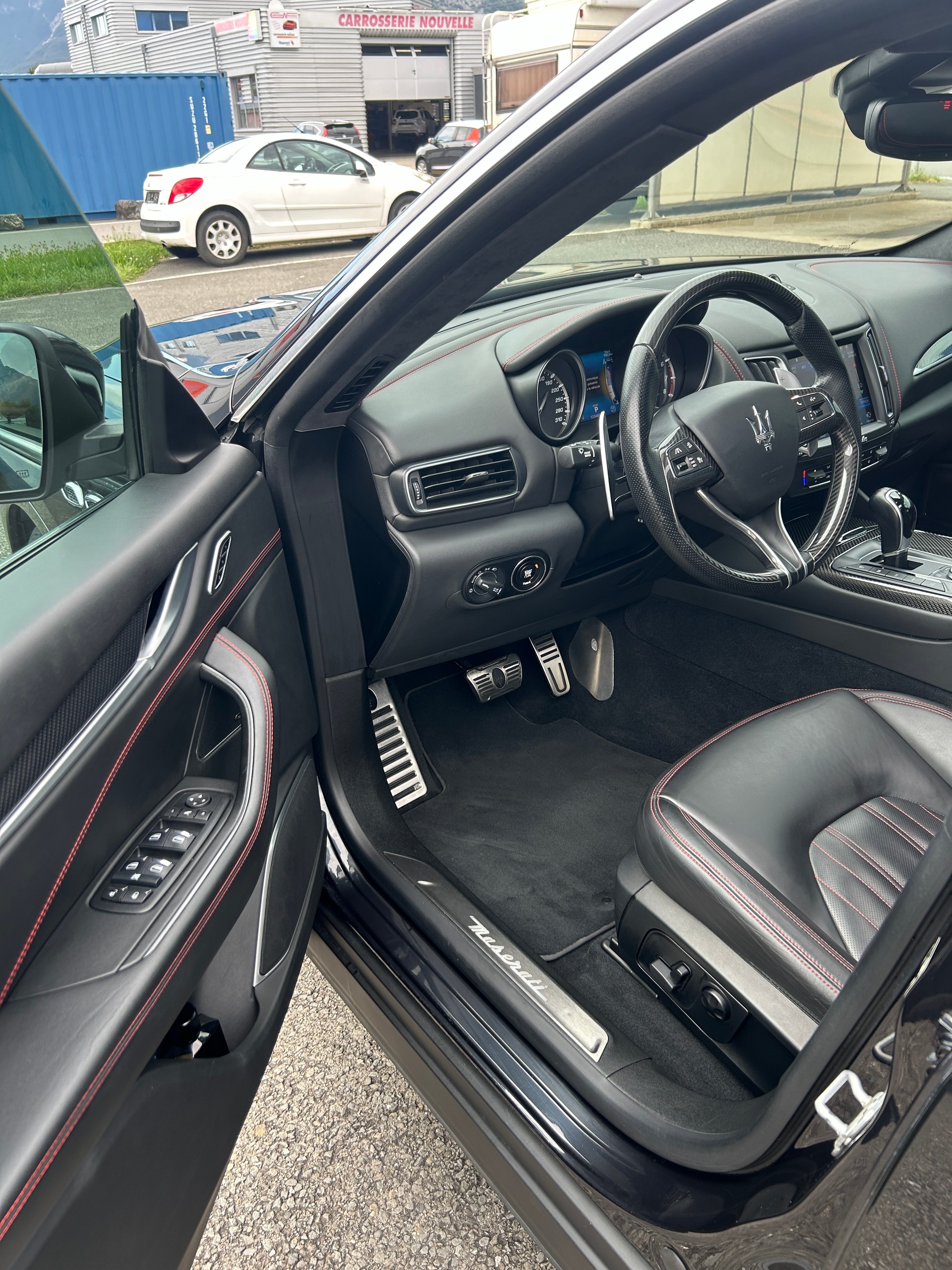 MASERATI Levante S 3.0 V6 Automatica-image-10