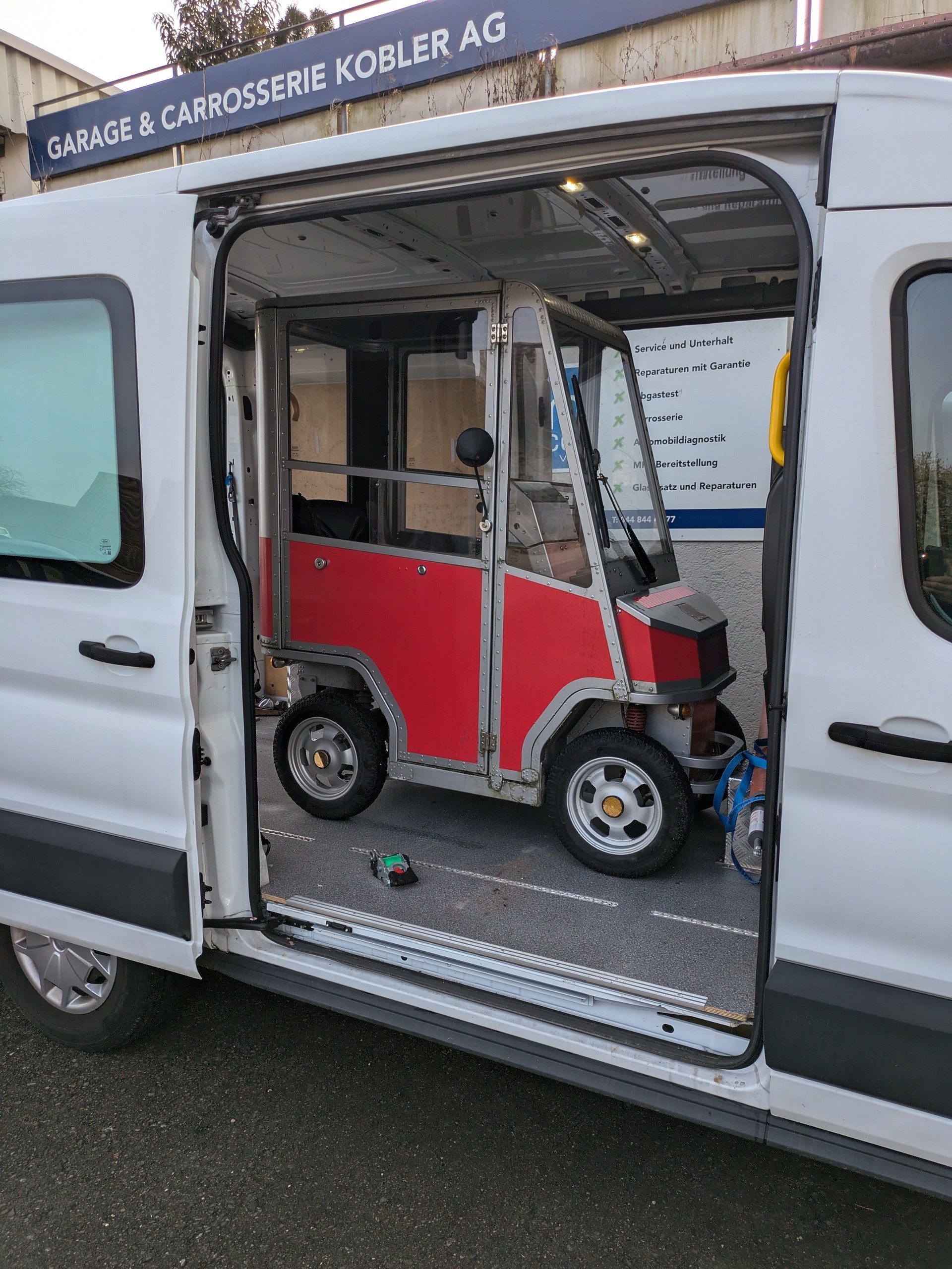 FORD 330 L2-image-18