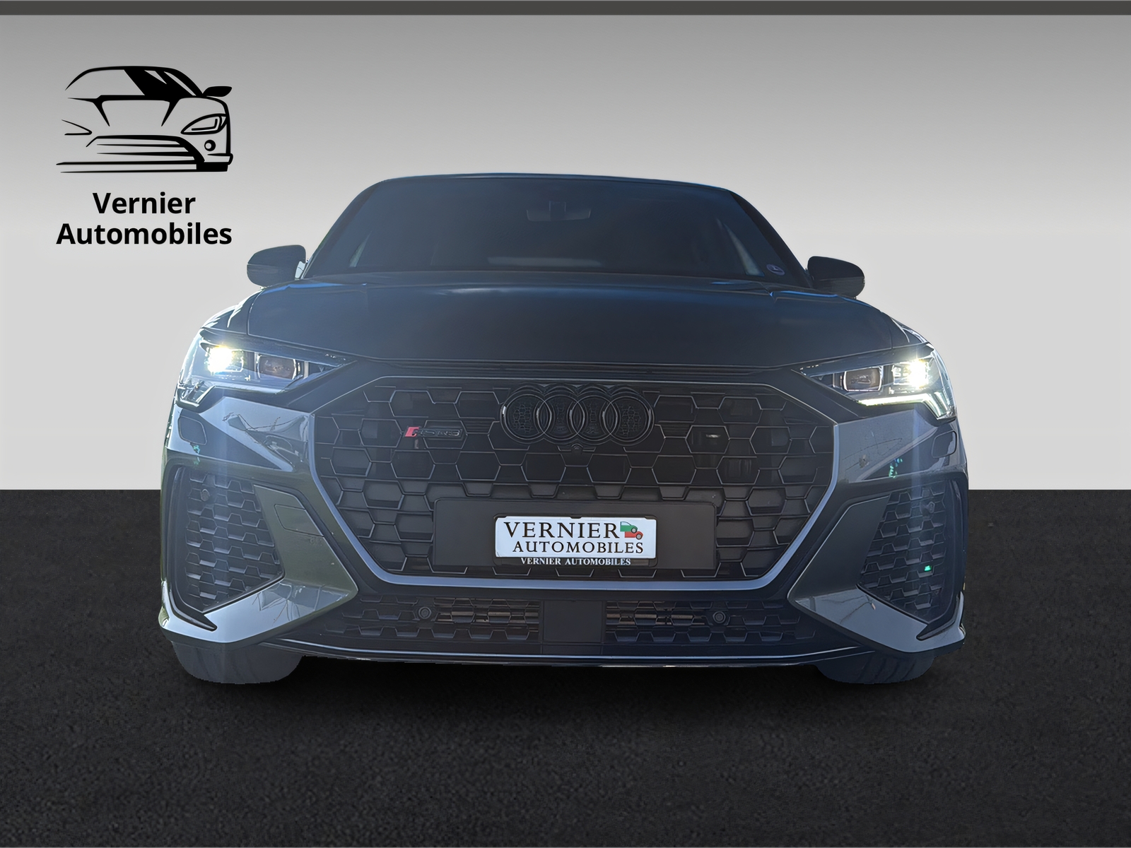 AUDI RS Q3 Sportback quattro S tronic-image-2