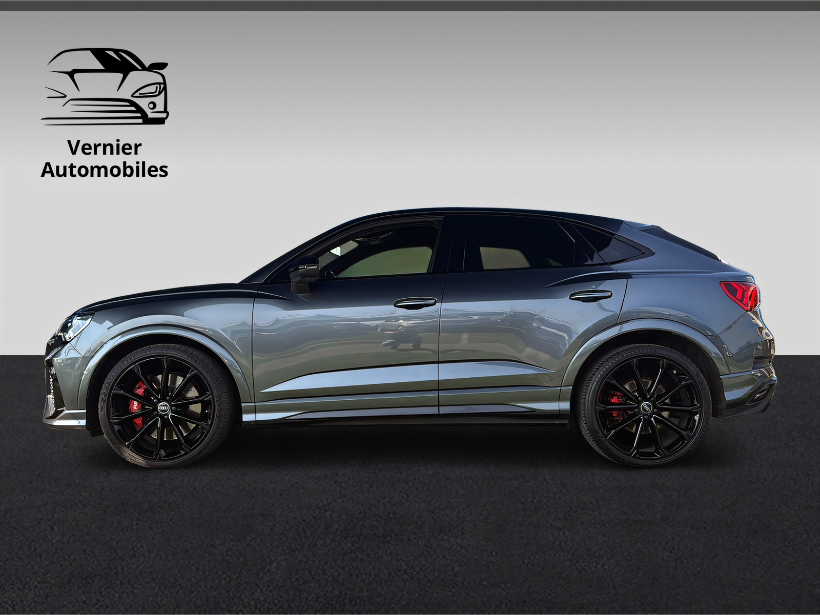AUDI RS Q3 Sportback quattro S tronic-image-6