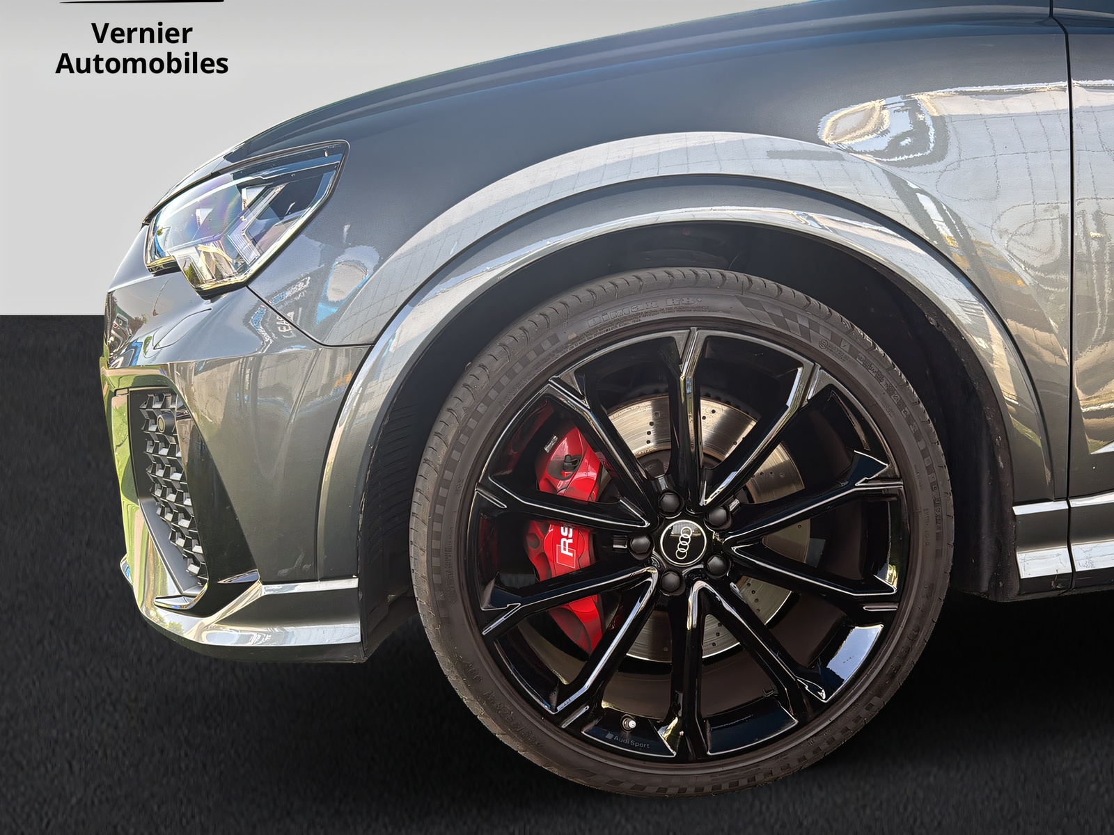 AUDI RS Q3 Sportback quattro S tronic-image-8