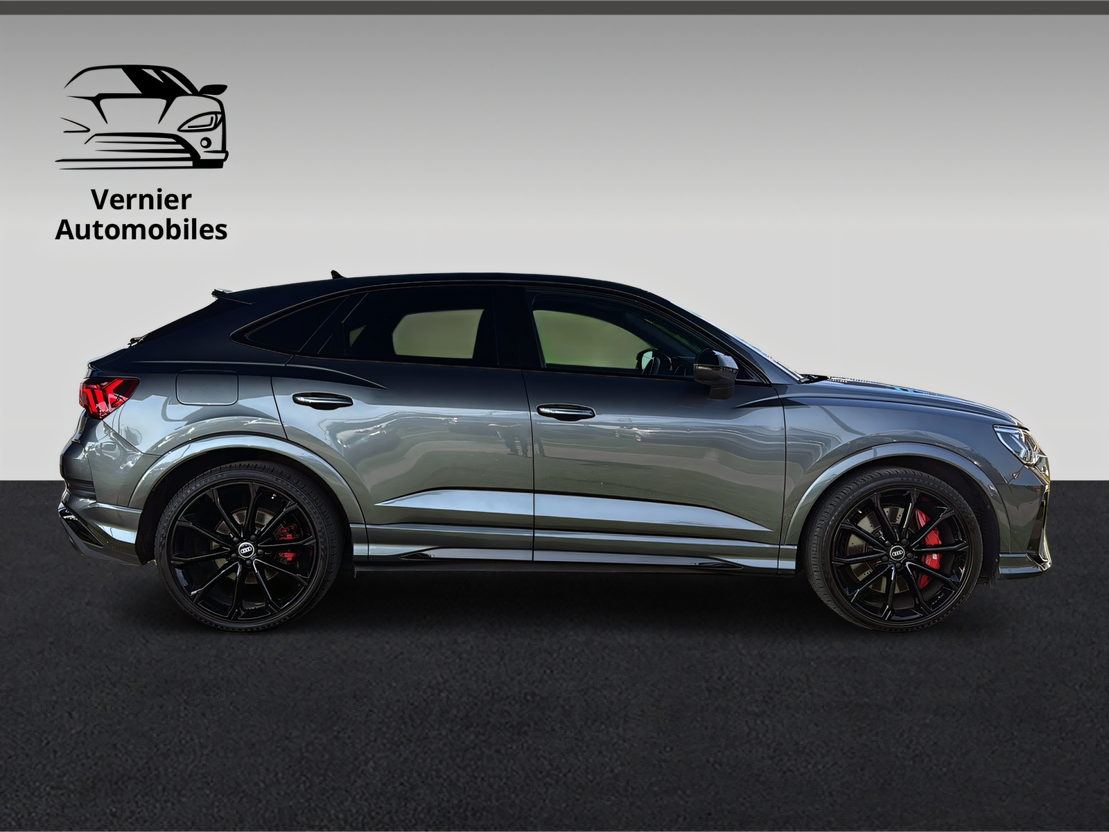 AUDI RS Q3 Sportback quattro S tronic-image-7