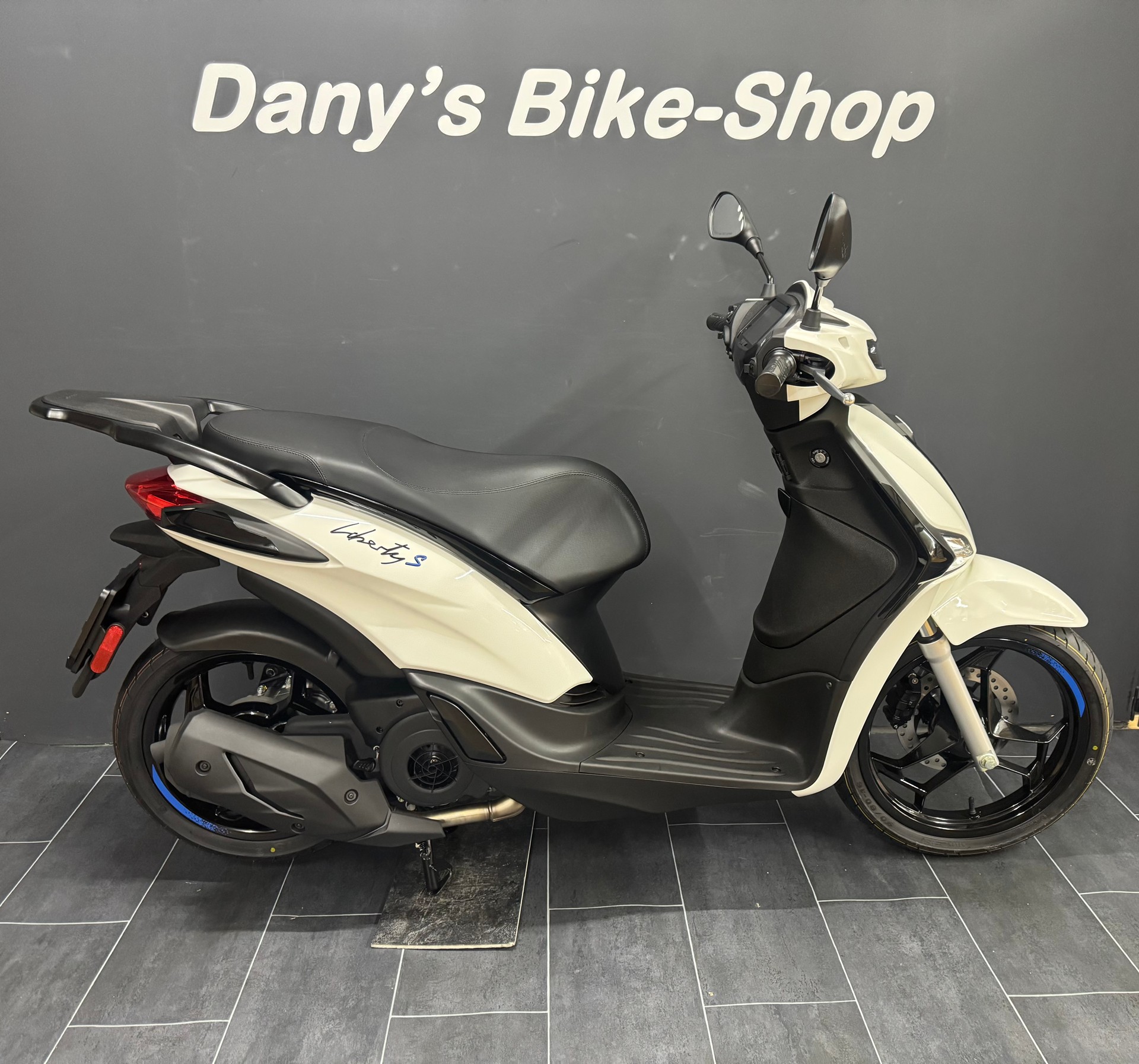 PIAGGIO Liberty 125 Sport E5+ (4 Jahre Garantie)-image-2