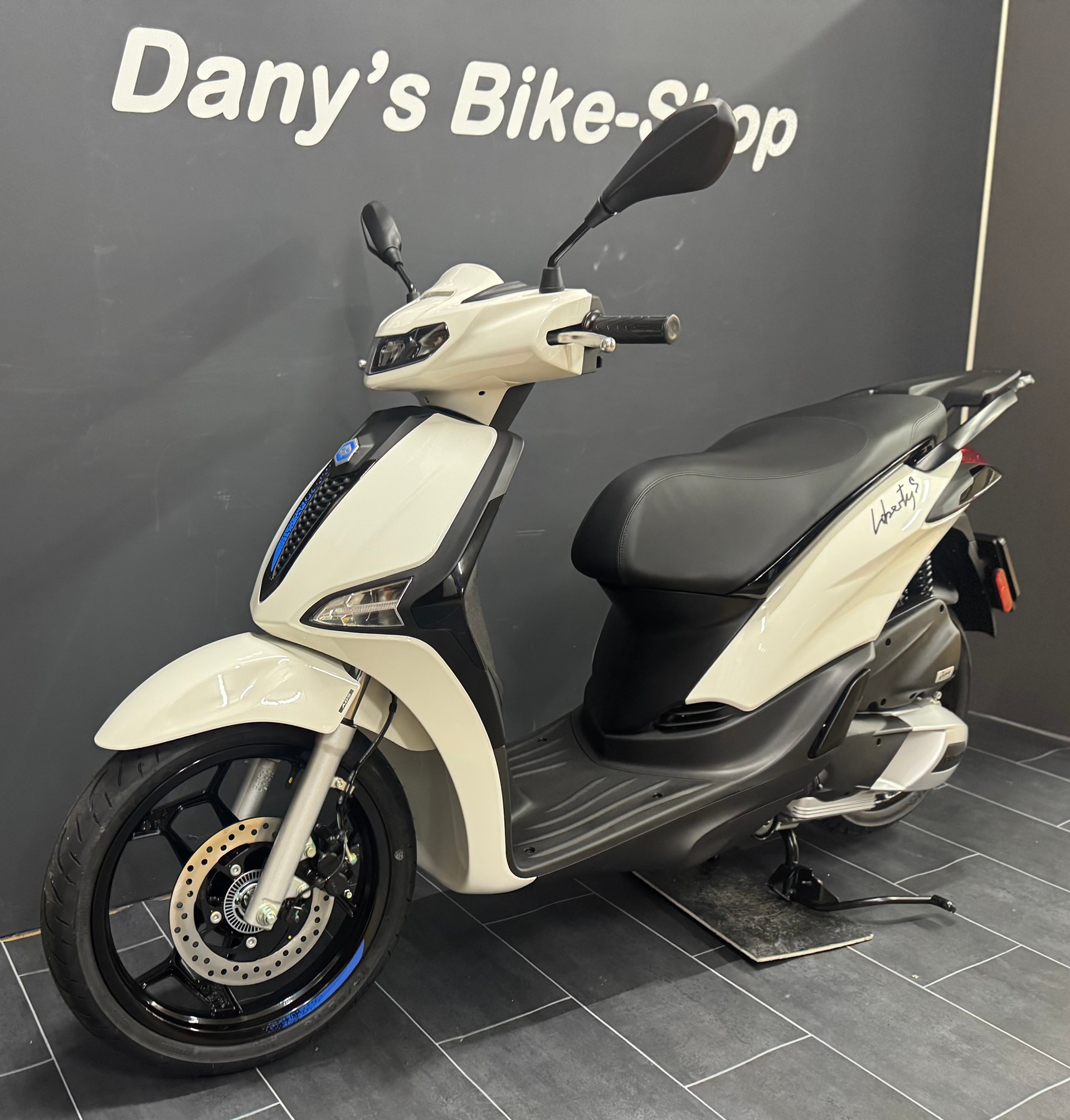 PIAGGIO Liberty 125 Sport E5+ (4 Jahre Garantie)-image-1