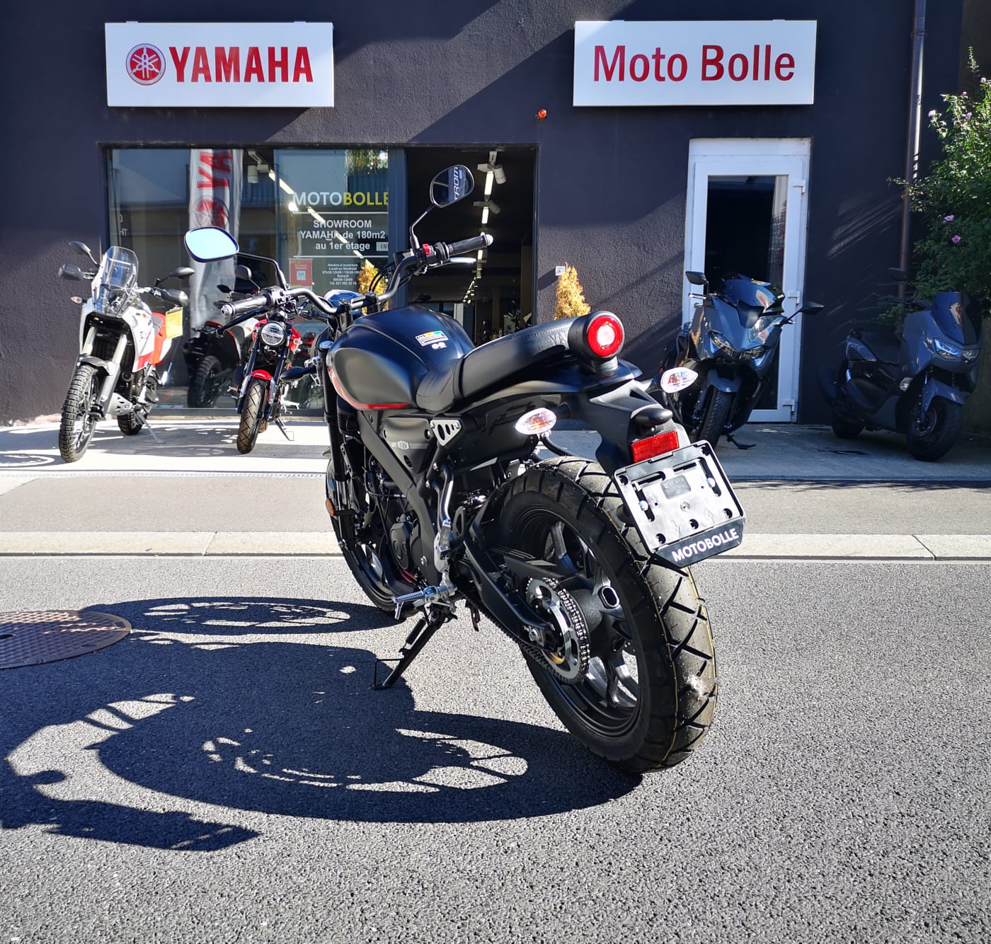 YAMAHA XSR 125-image-3
