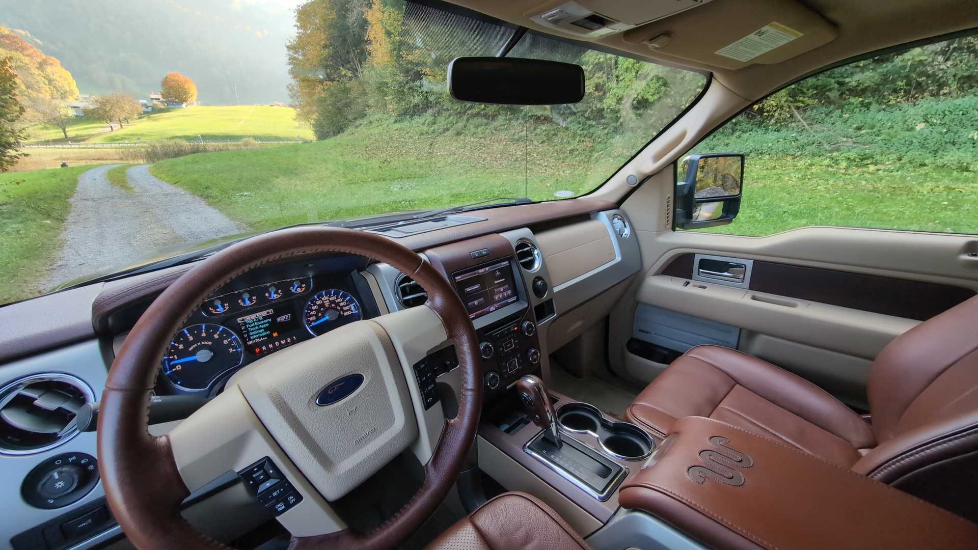 FORD F-150 King Ranch V8 5L 4x4 SuperCrew-image-9