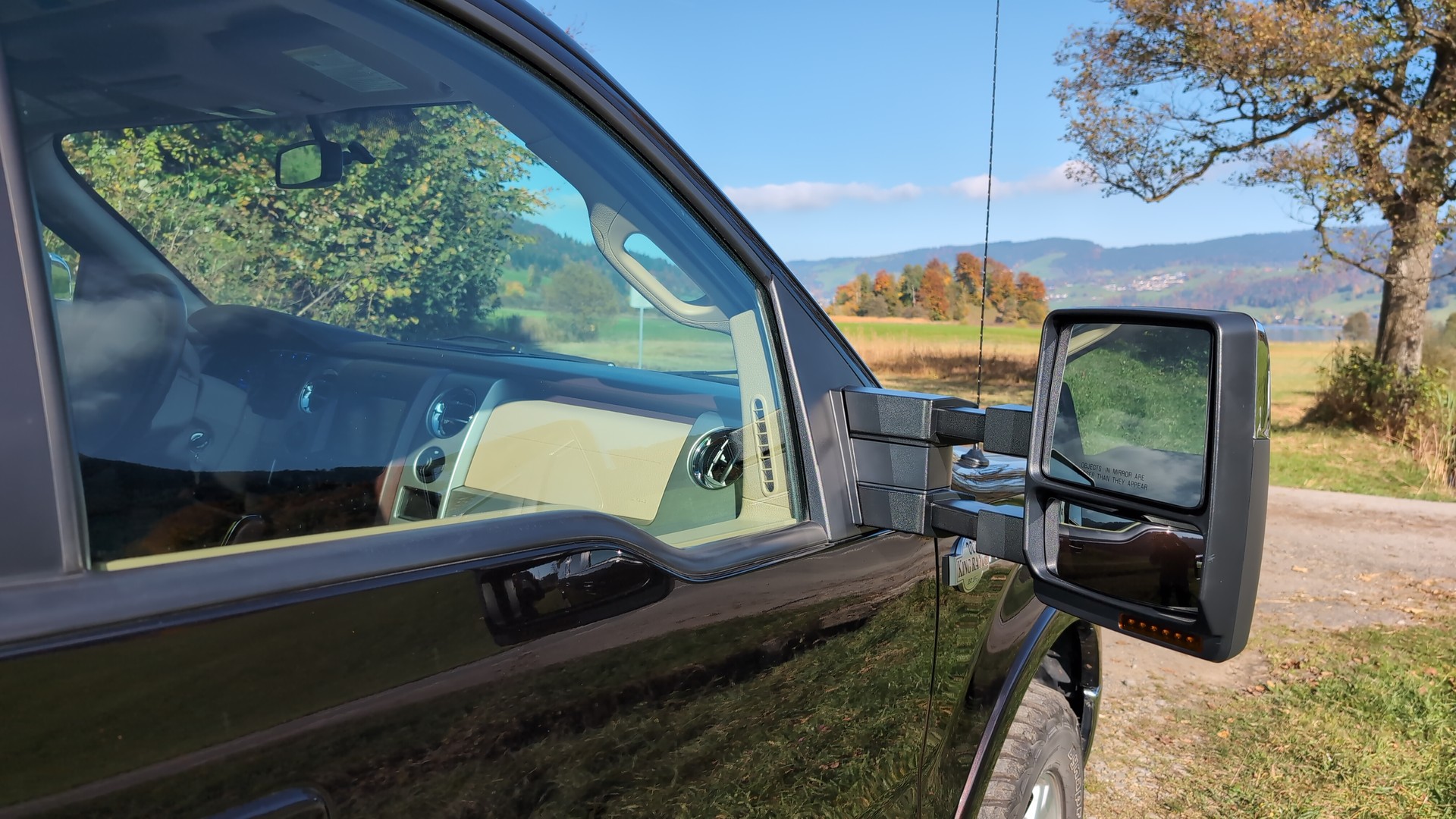 FORD F-150 King Ranch V8 5L 4x4 SuperCrew-image-16
