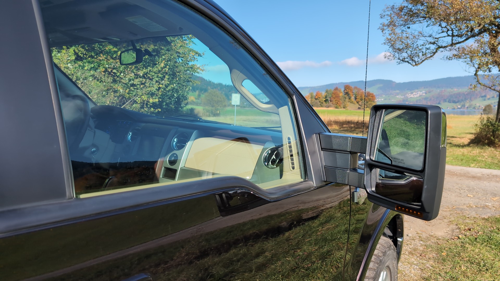 FORD F-150 King Ranch V8 5L 4x4 SuperCrew-image-17