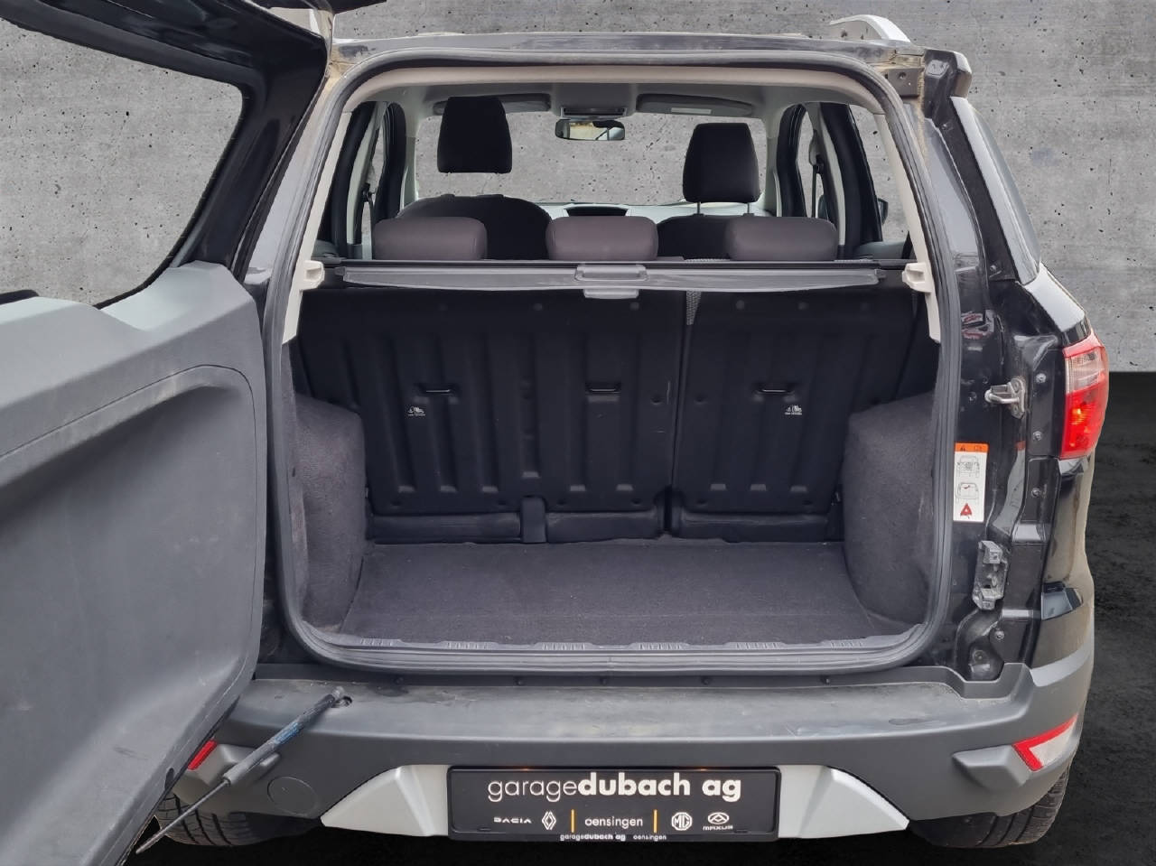 FORD EcoSport 1.5 Titanium-image-8
