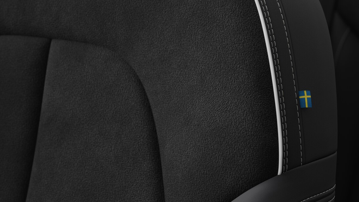 VOLVO XC40 2.0 B3 MH Core XCITE-image-12