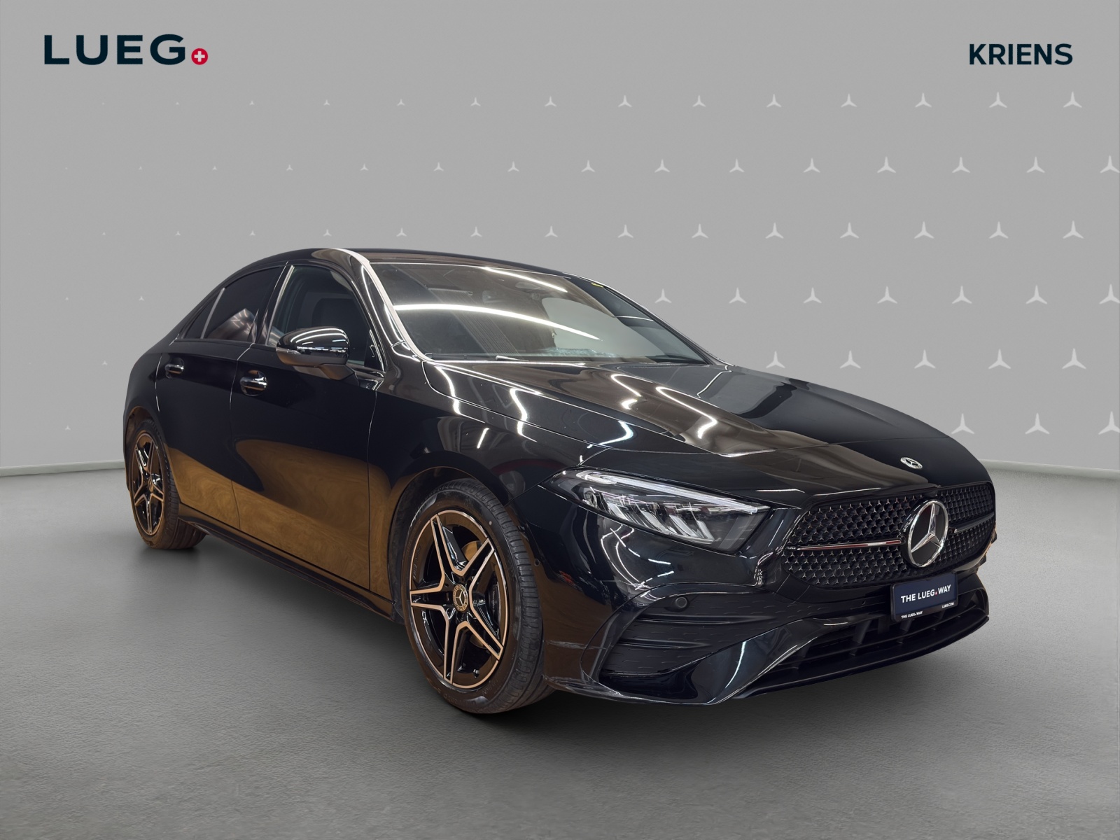 MERCEDES-BENZ A 200 - AMG / Rückfahrkamera / Smartphone Integration / Night-Paket-image-3