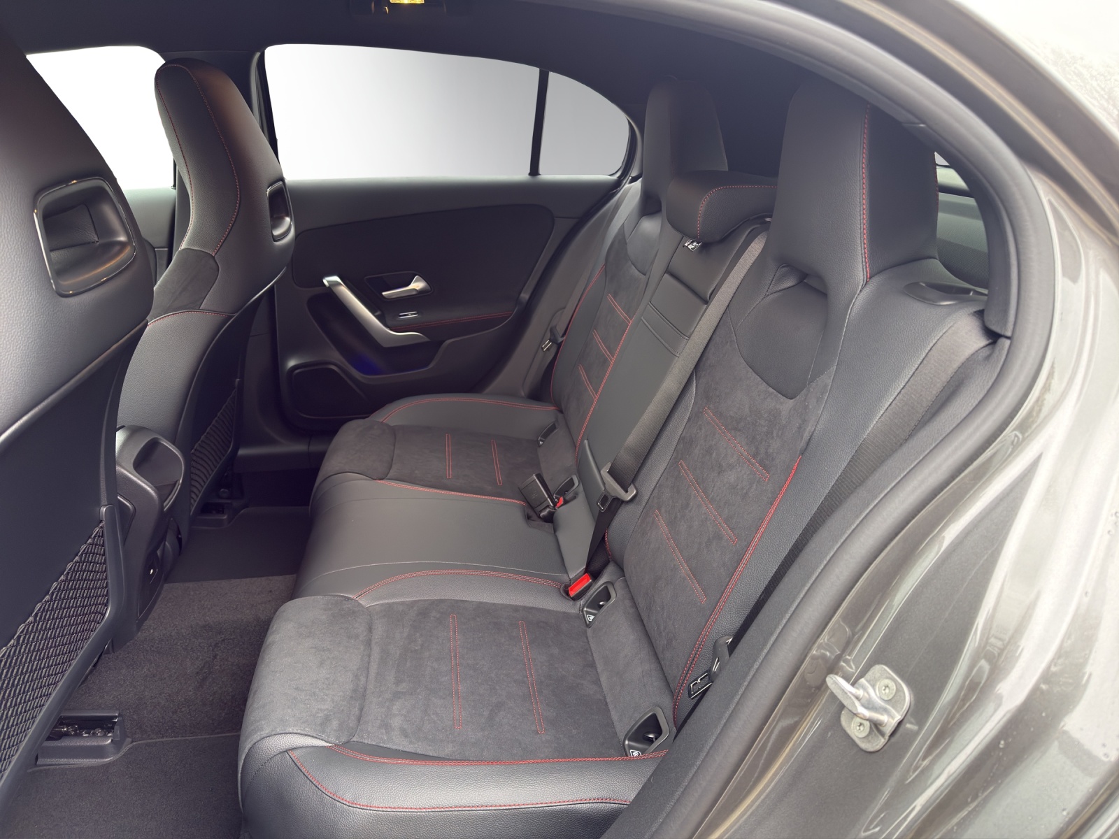 MERCEDES-BENZ A 200 Night Star 7G-DCT-image-11