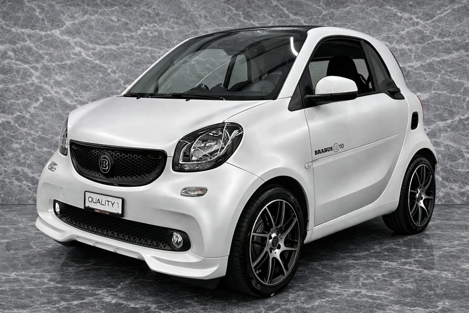 SMART fortwo Brabus Style 110 twinmatic-showroom-element-1