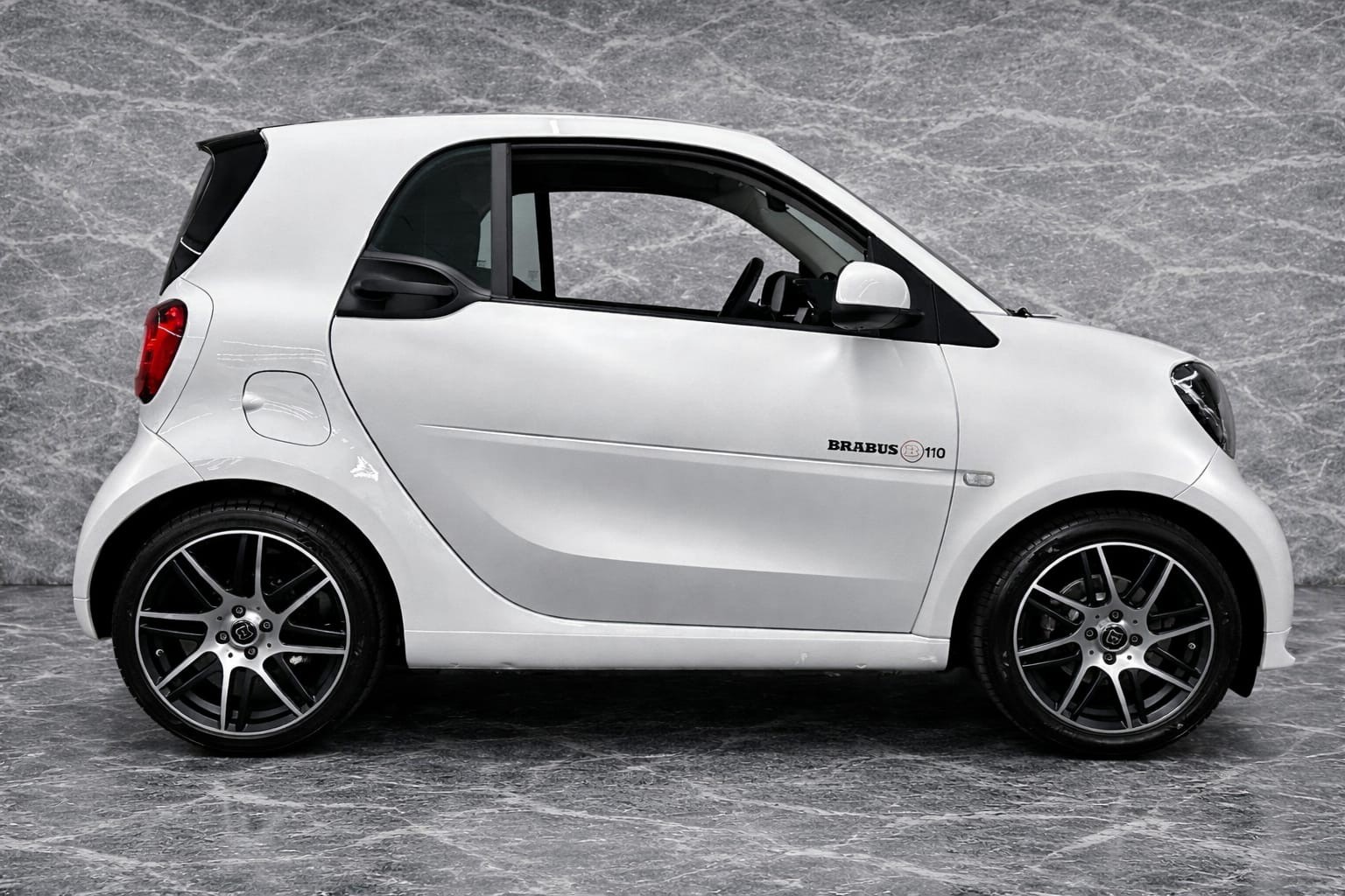 SMART fortwo Brabus Style 110 twinmatic-showroom-element-2