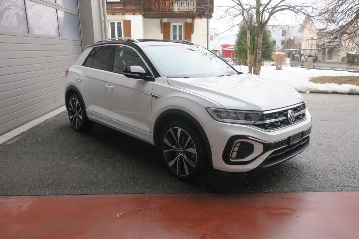 VW T-Roc 2.0 TSI R-Line DSG 4Motion-image-2