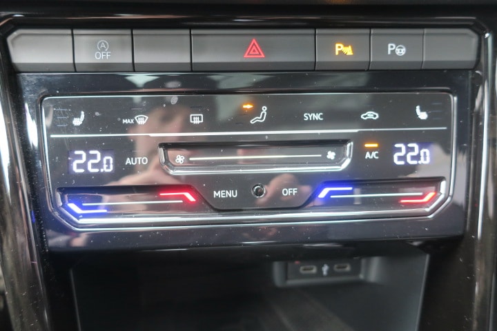 VW T-Roc 2.0 TSI R-Line DSG 4Motion-image-14