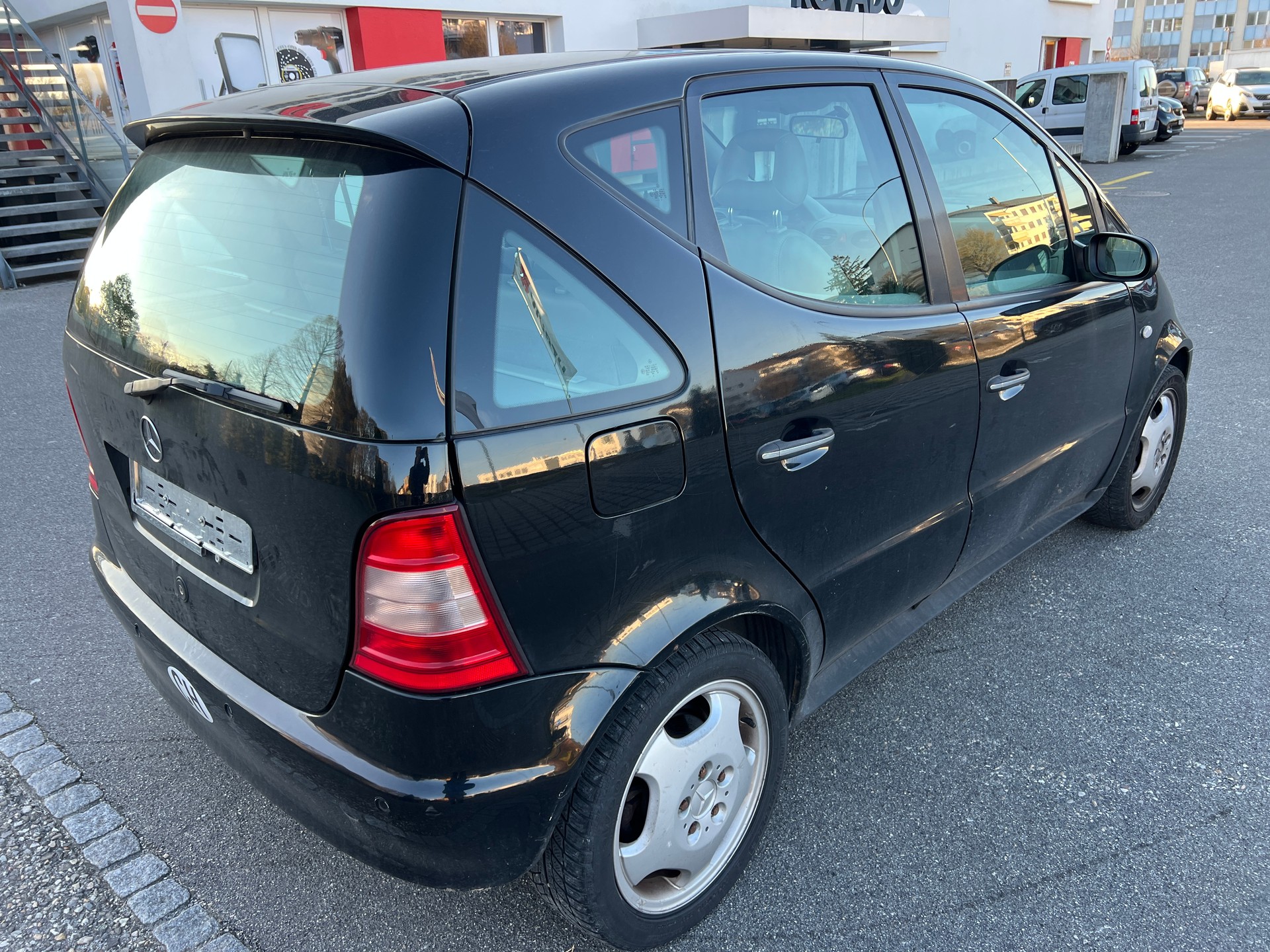 MERCEDES-BENZ A 190 Elégance-image-4