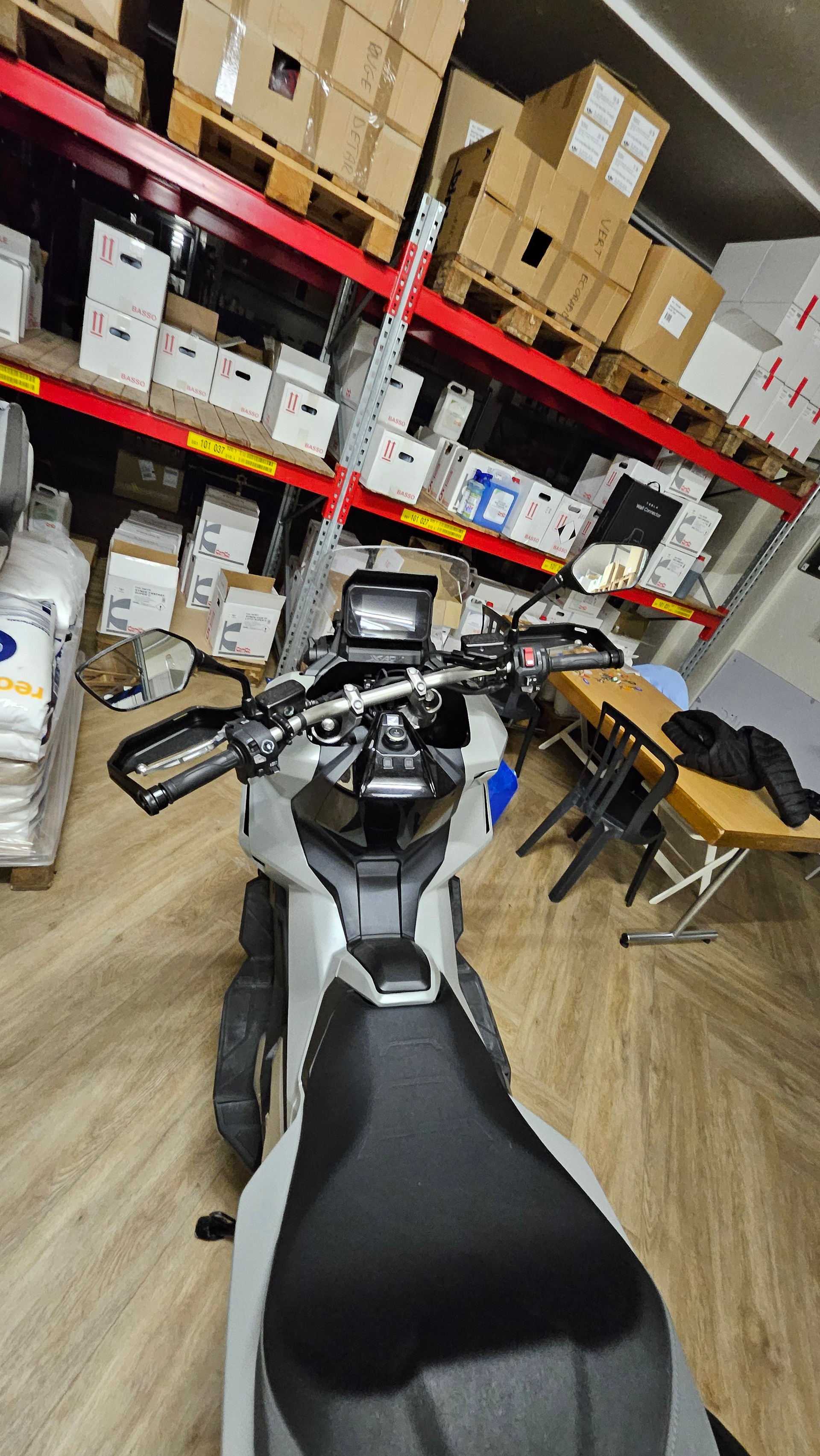 HONDA X-ADV 750-image-2