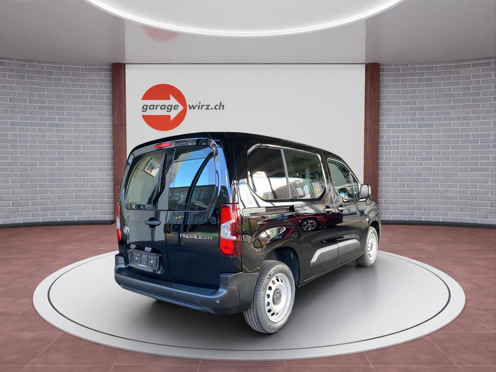 TOYOTA PROACE CITY Van L1 1.2 Active-image-4