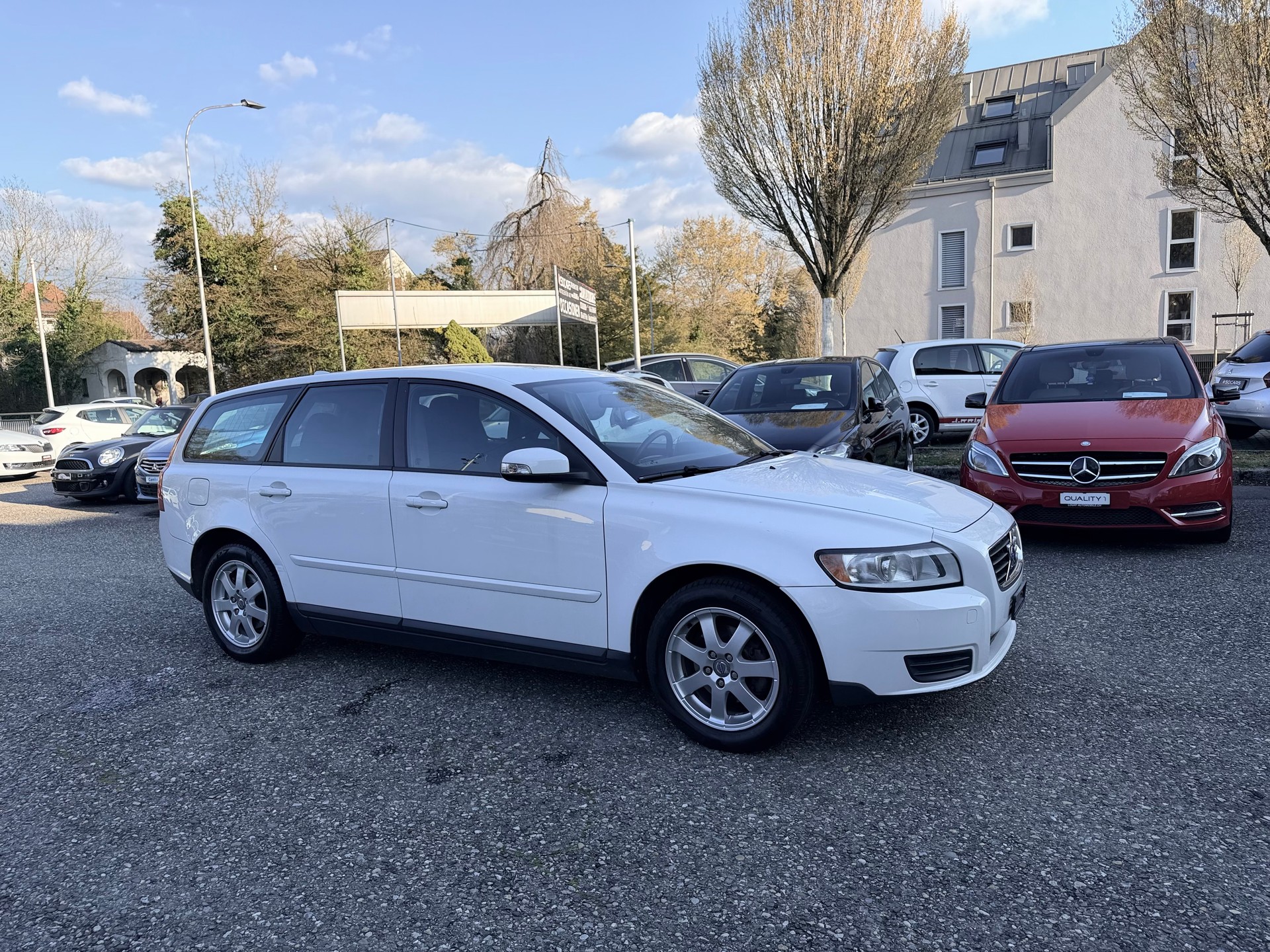 VOLVO V50 1.6D Summum-image-4