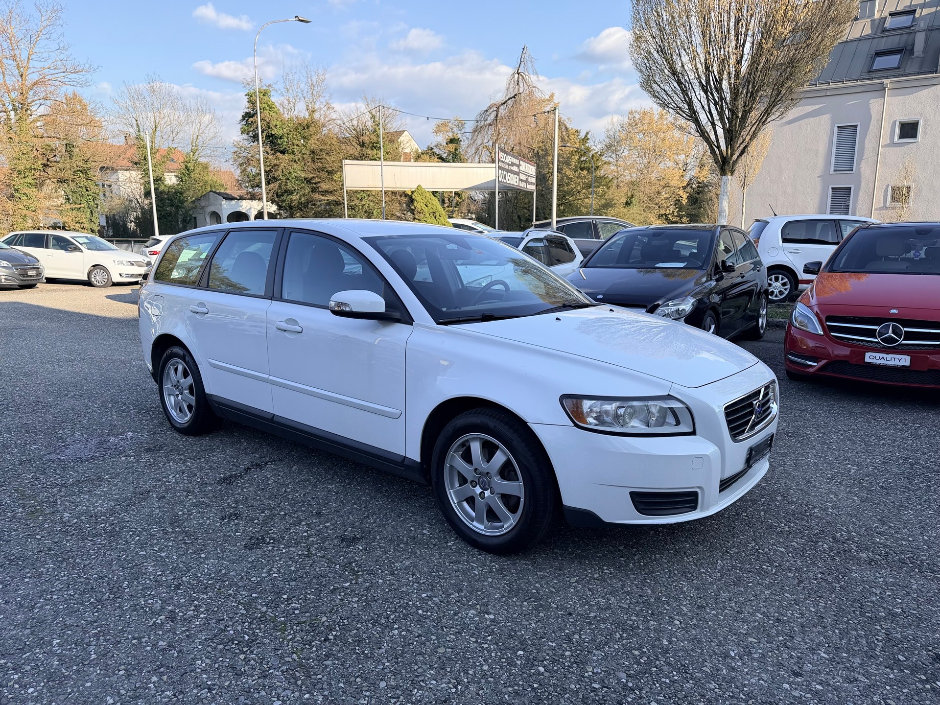 VOLVO V50 1.6D Summum-showroom-element-2