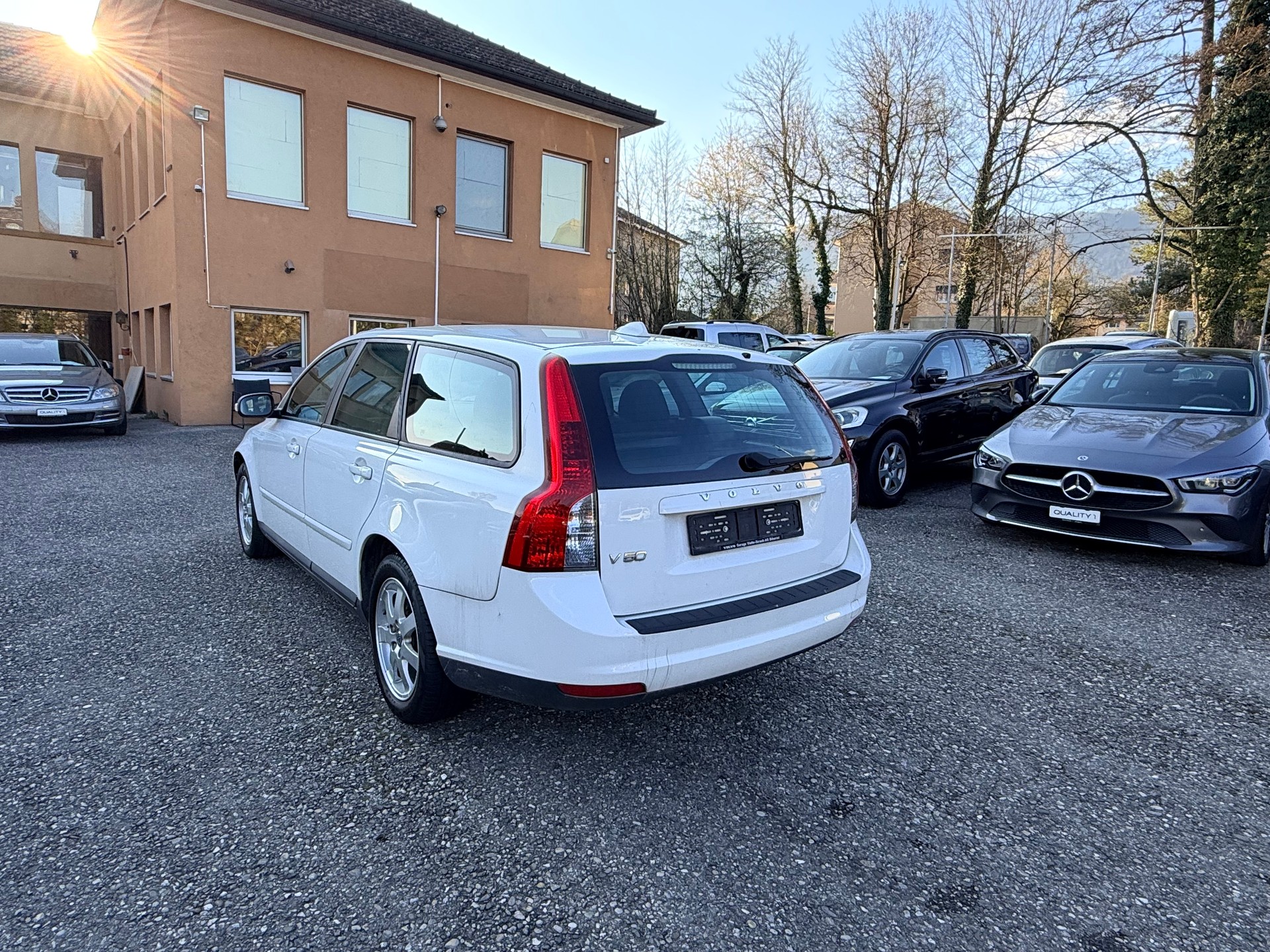 VOLVO V50 1.6D Summum-image-6