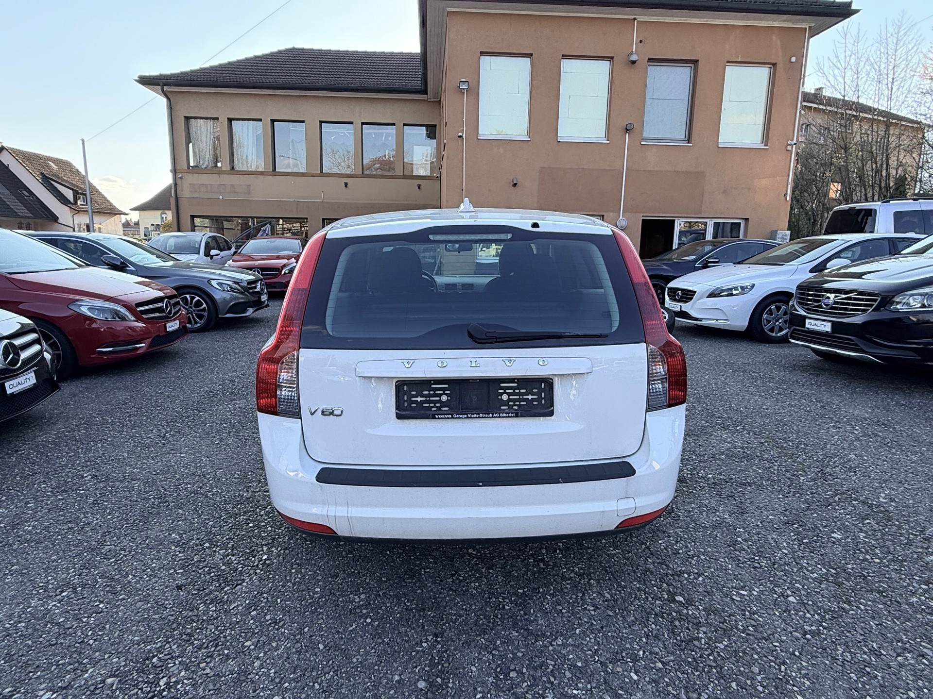 VOLVO V50 1.6D Summum-image-8